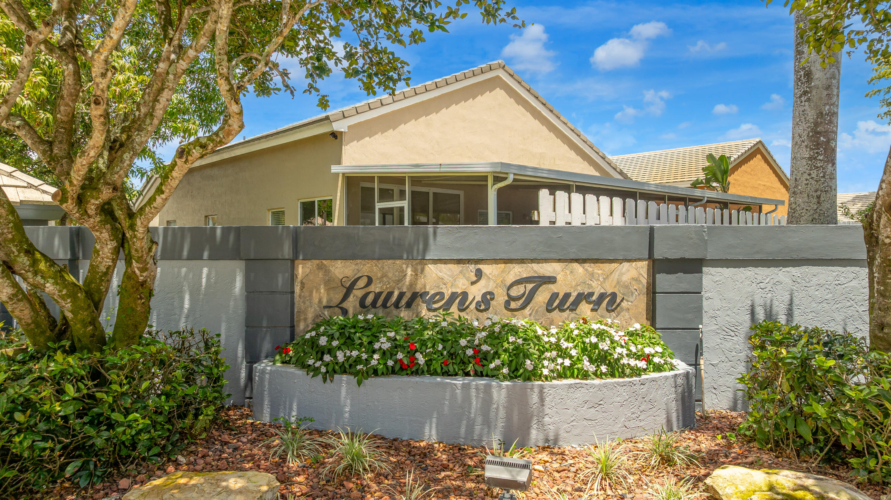 Lauren's Turn - Residential