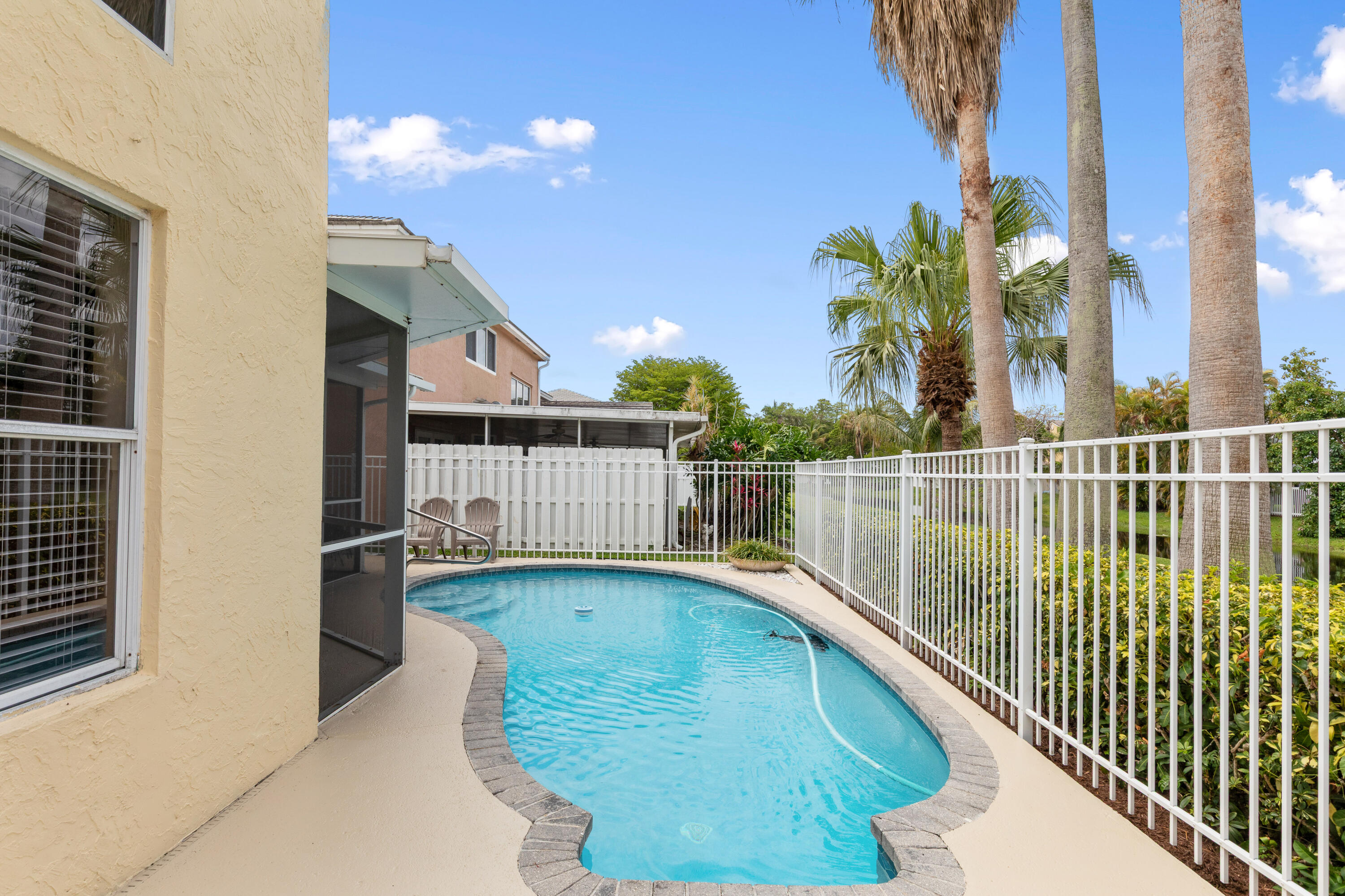 Lauren's Turn - Residential