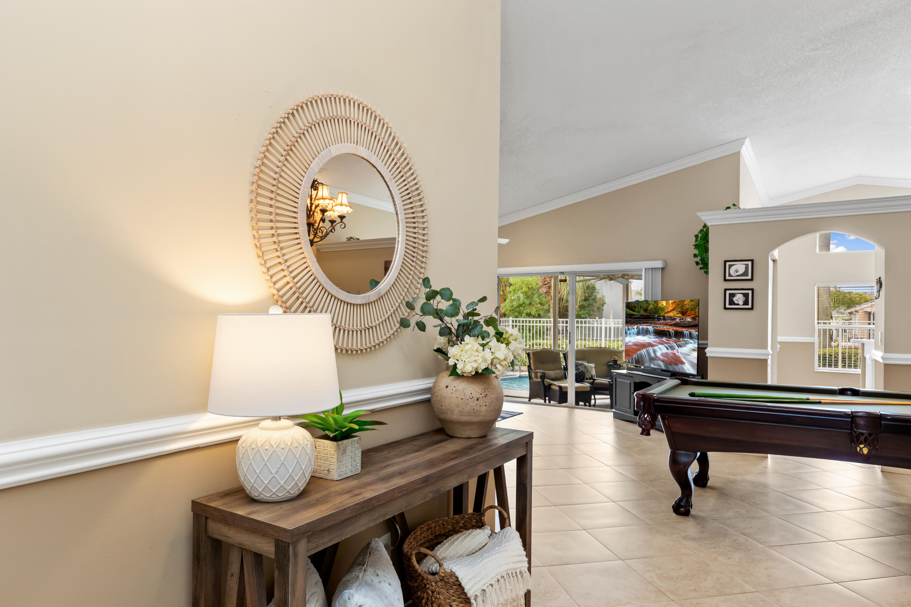 Lauren's Turn - Residential