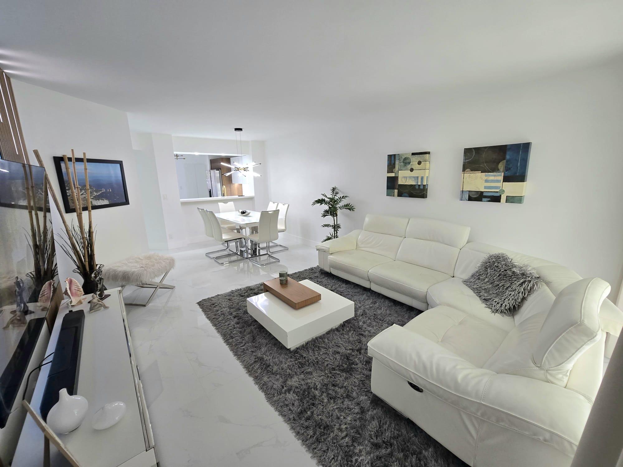 5577 Courtyard Drive, Margate FL 33063
