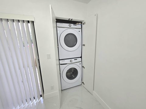 Tiny photo for 5577 Courtyard Drive, Margate, FL 33063 (MLS # B26043442)