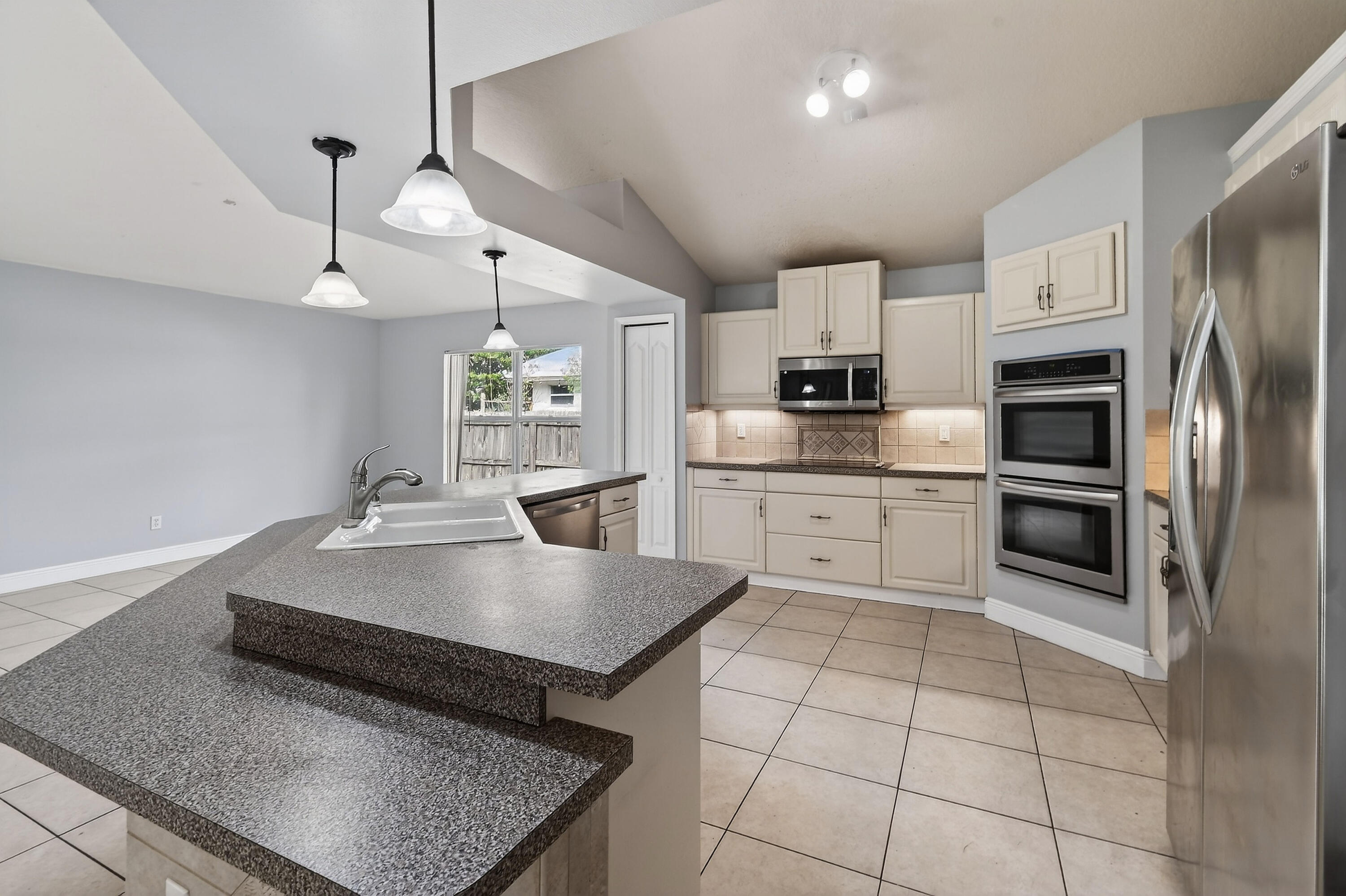 PORT ST LUCIE SECTION  22 - Residential