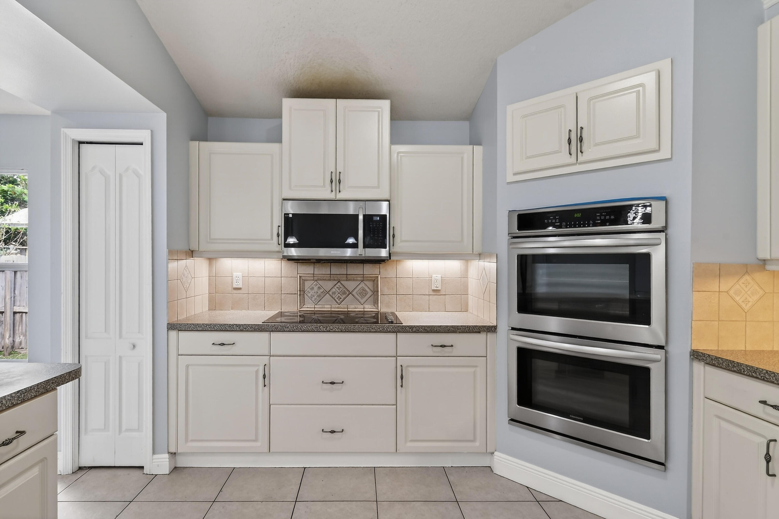 PORT ST LUCIE SECTION  22 - Residential