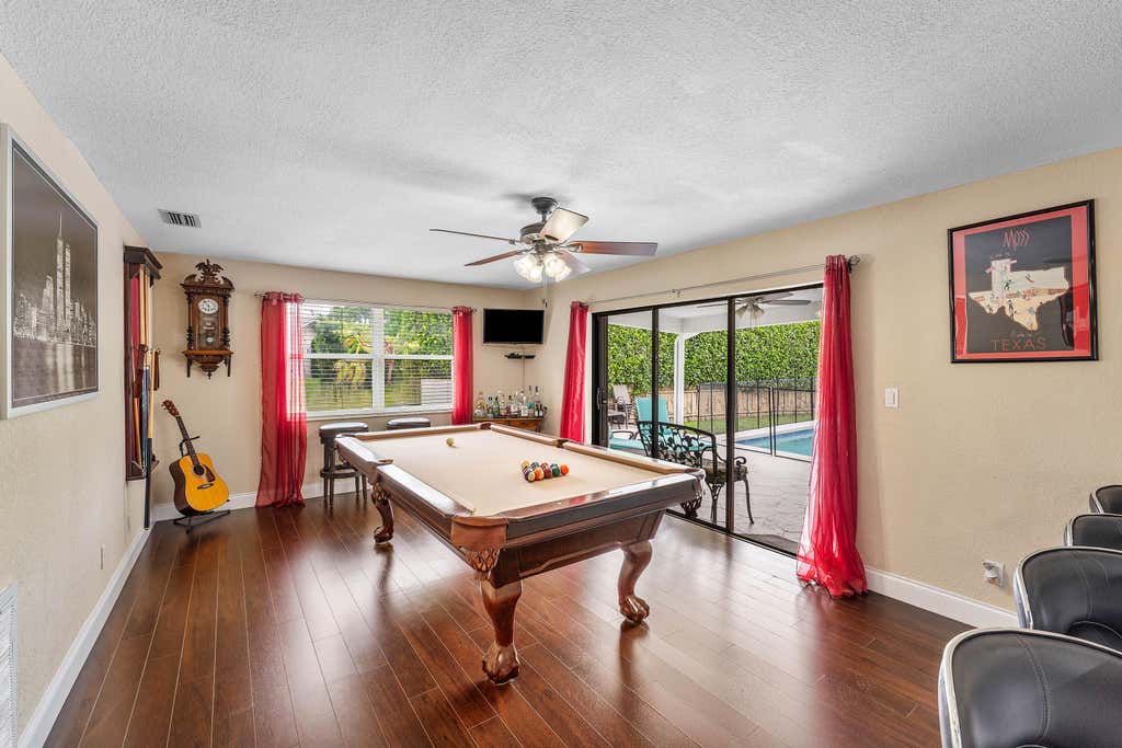 Photo of 4025 NW 105TH Avenue, Coral Springs, FL 33065 (MLS # B26068711)