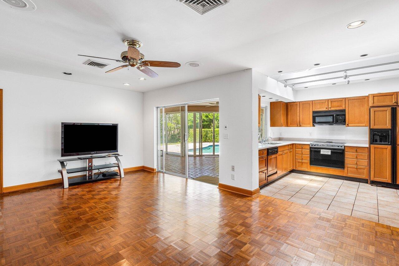 HIDDEN KEY NORTH - Residential