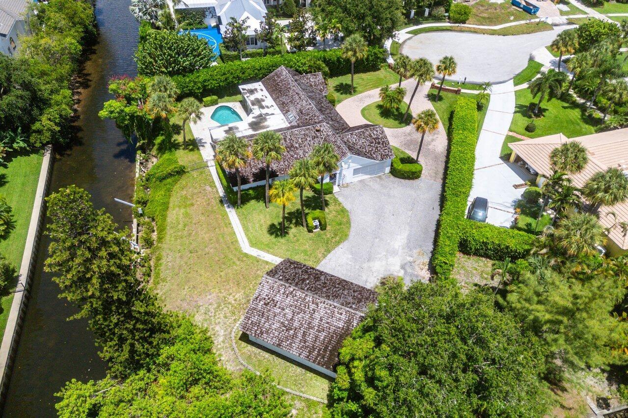 11991 Lake Shore Place