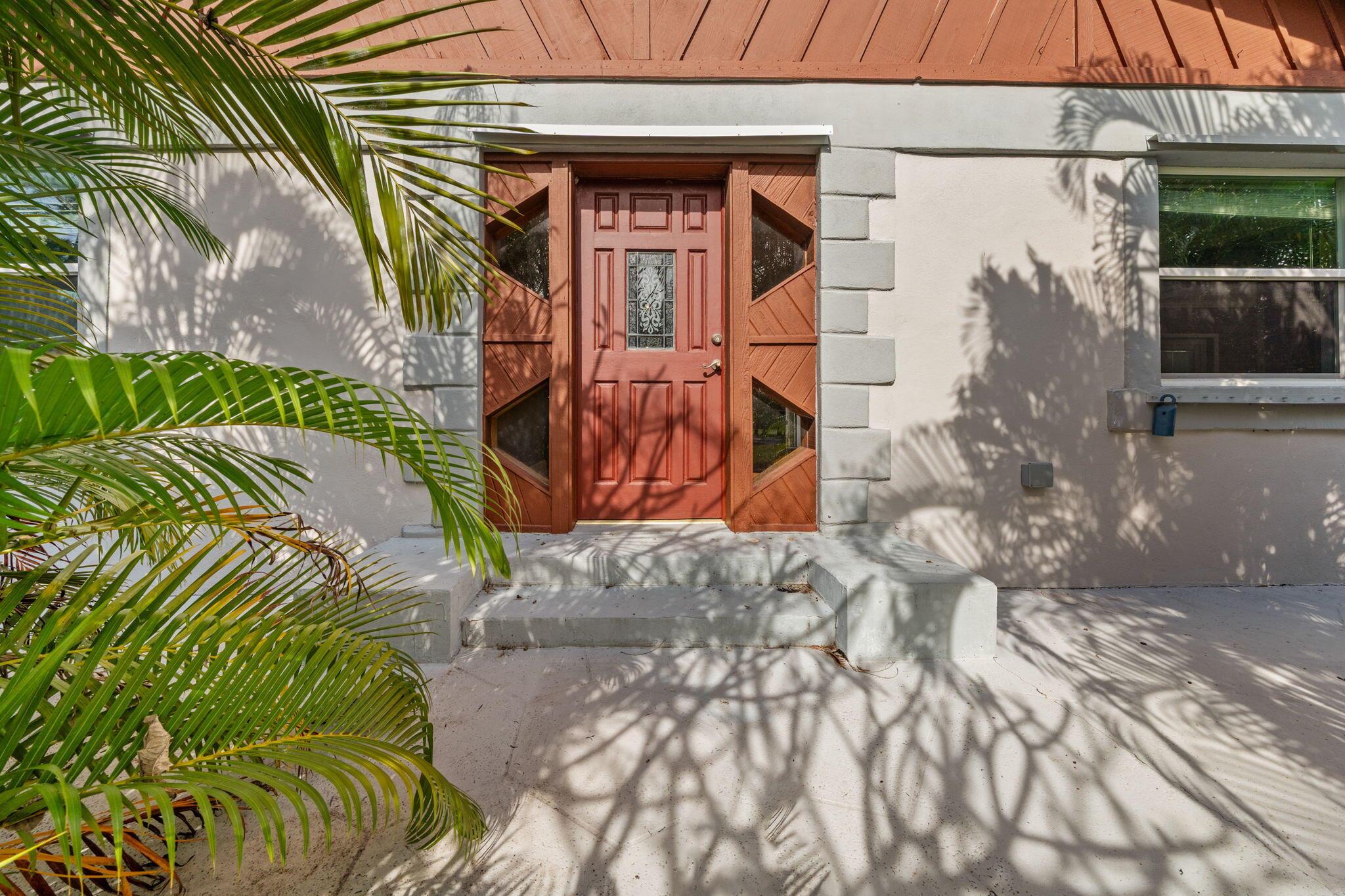 LOXAHATCHEE GROVES - Residential