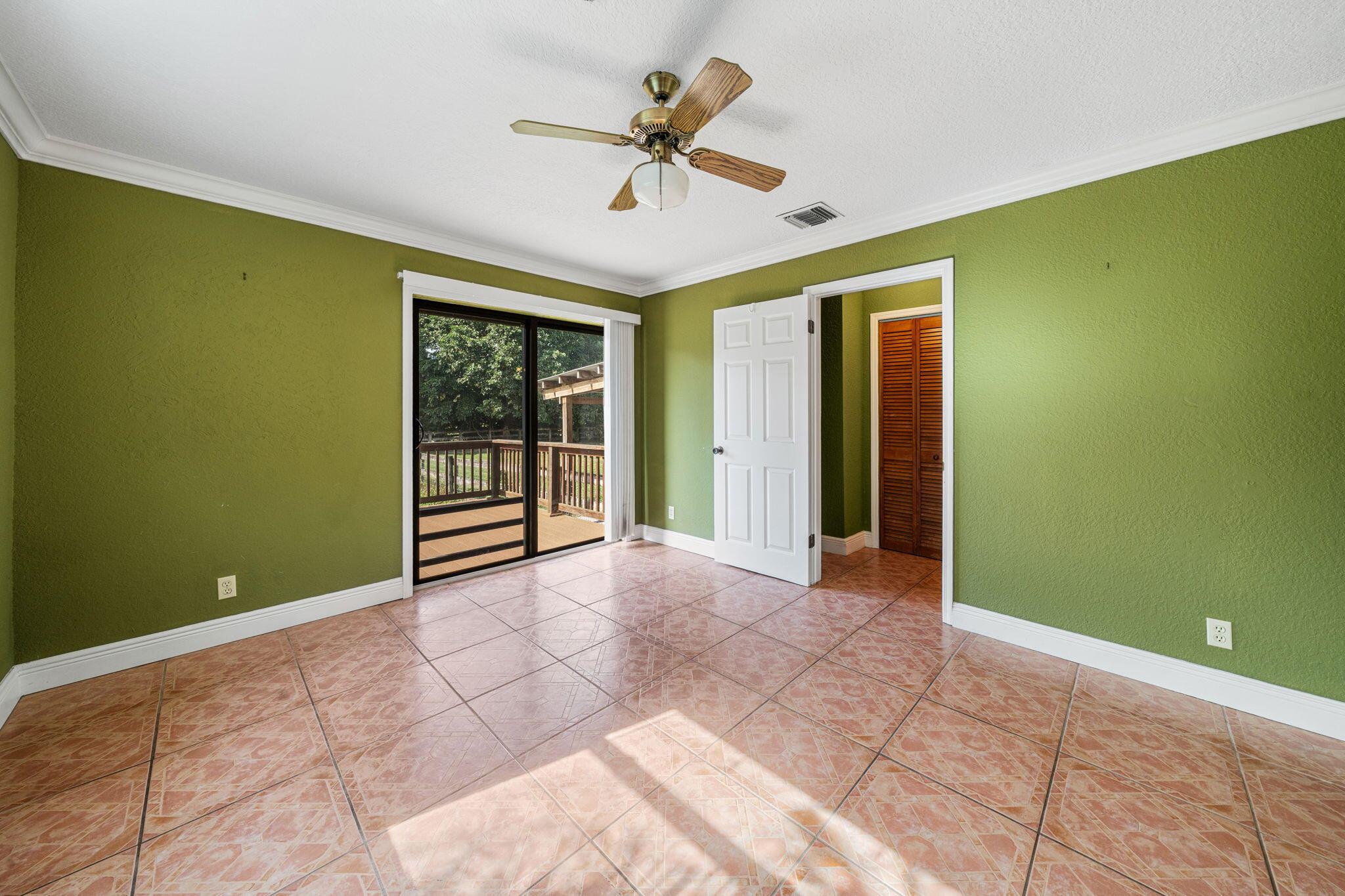 LOXAHATCHEE GROVES - Residential