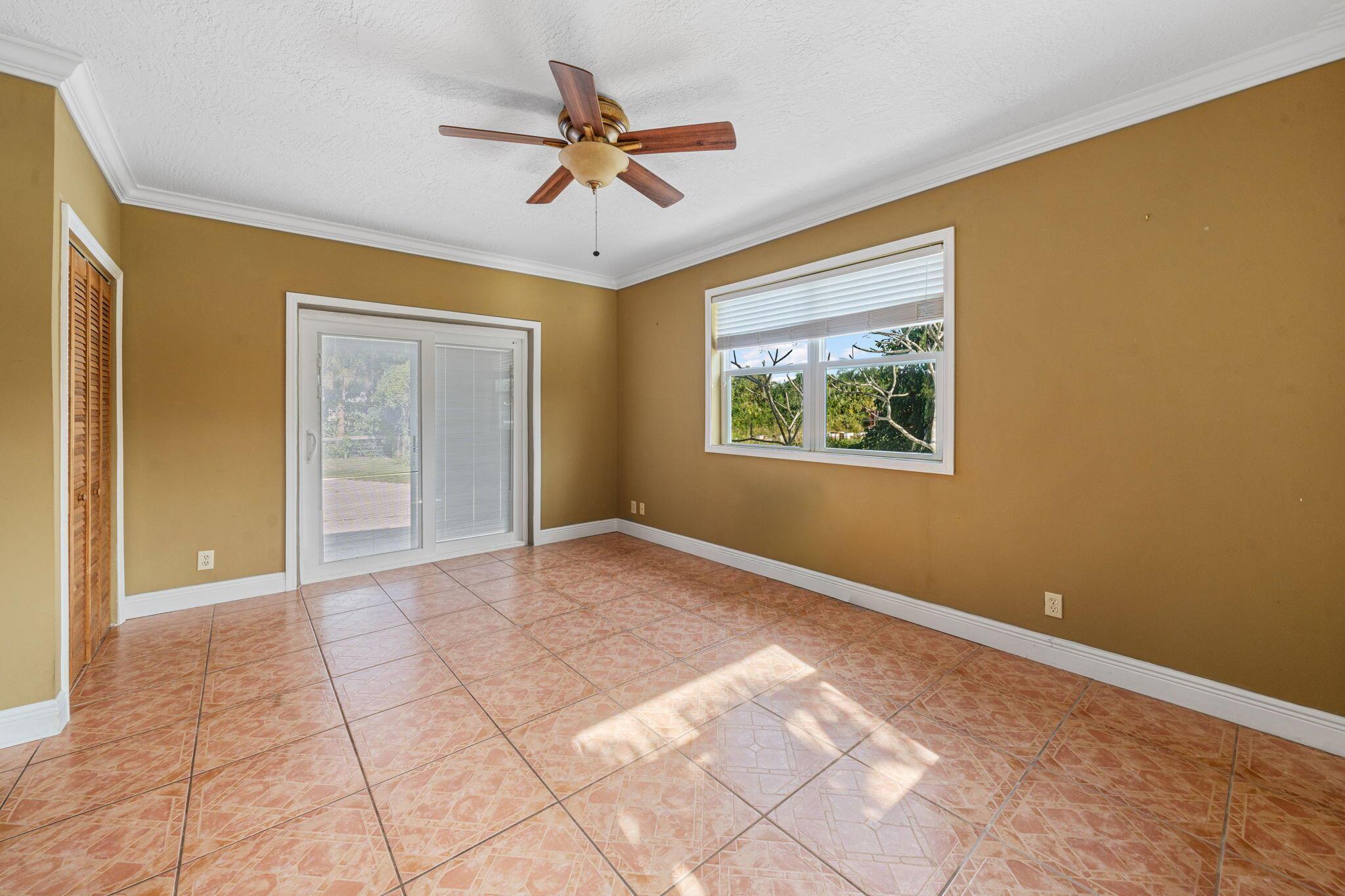 LOXAHATCHEE GROVES - Residential