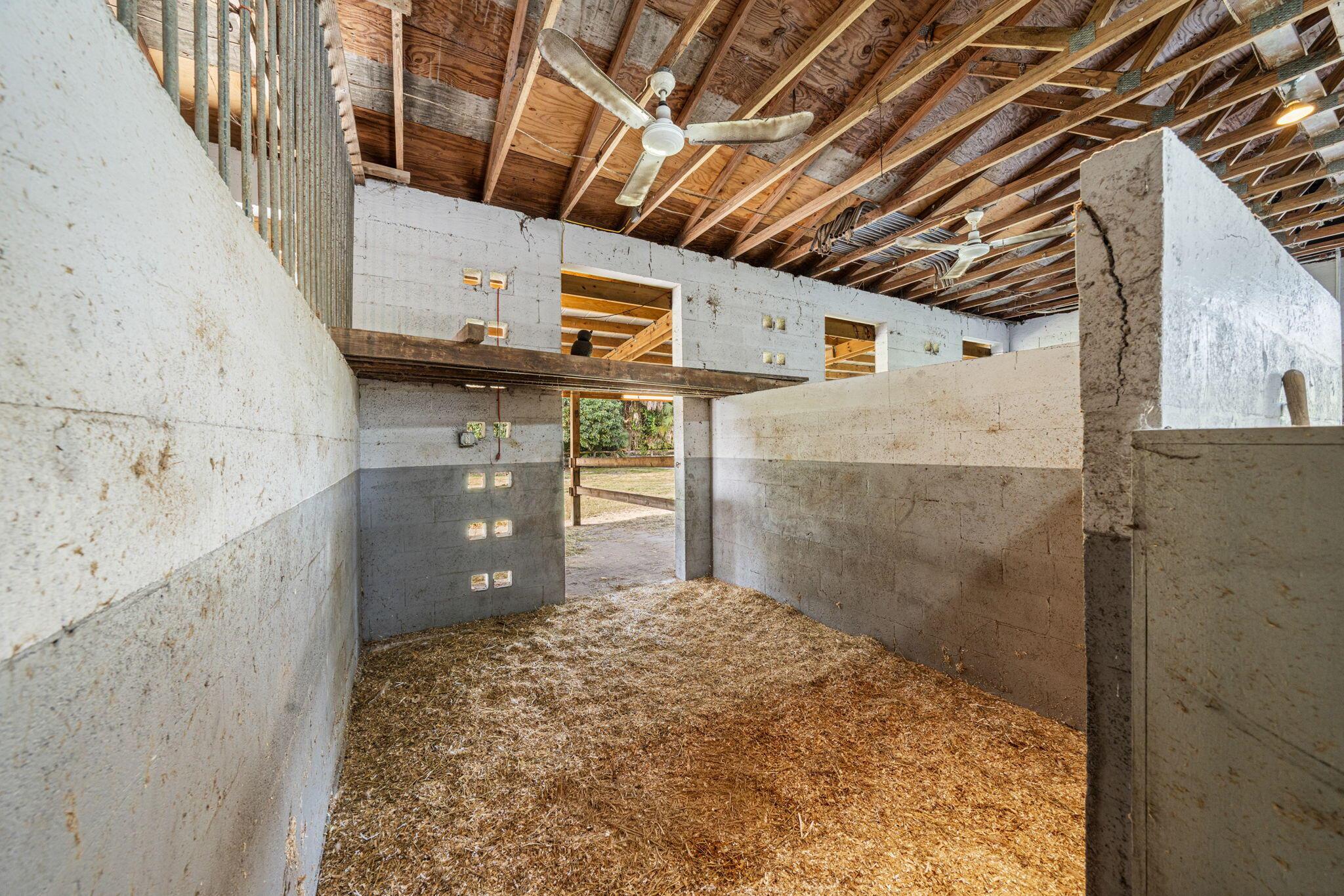 LOXAHATCHEE GROVES - Residential