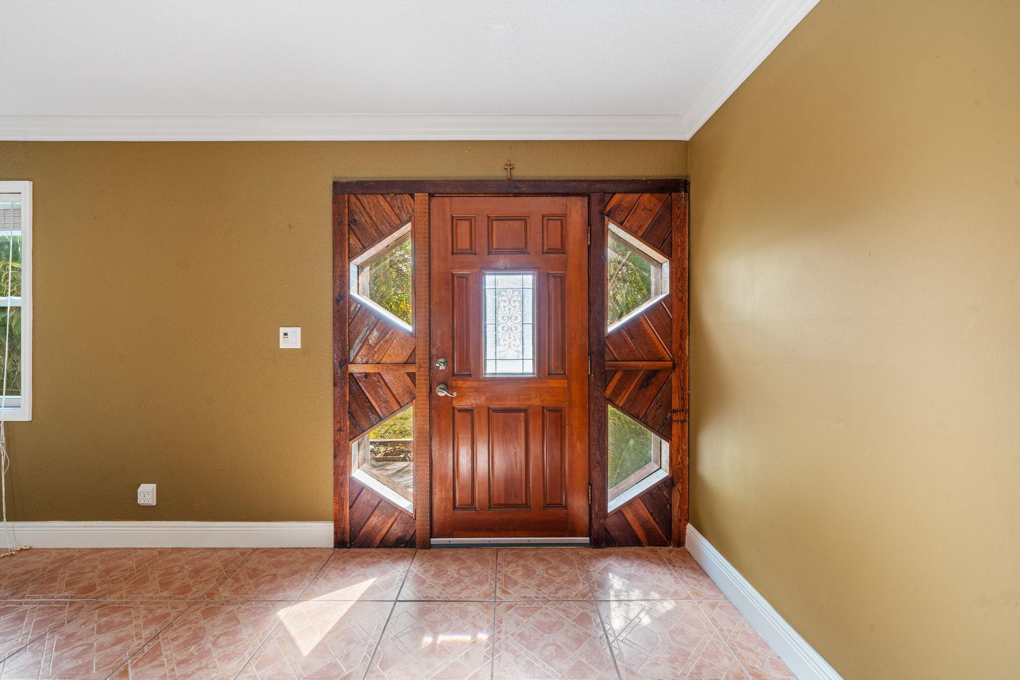 LOXAHATCHEE GROVES - Residential