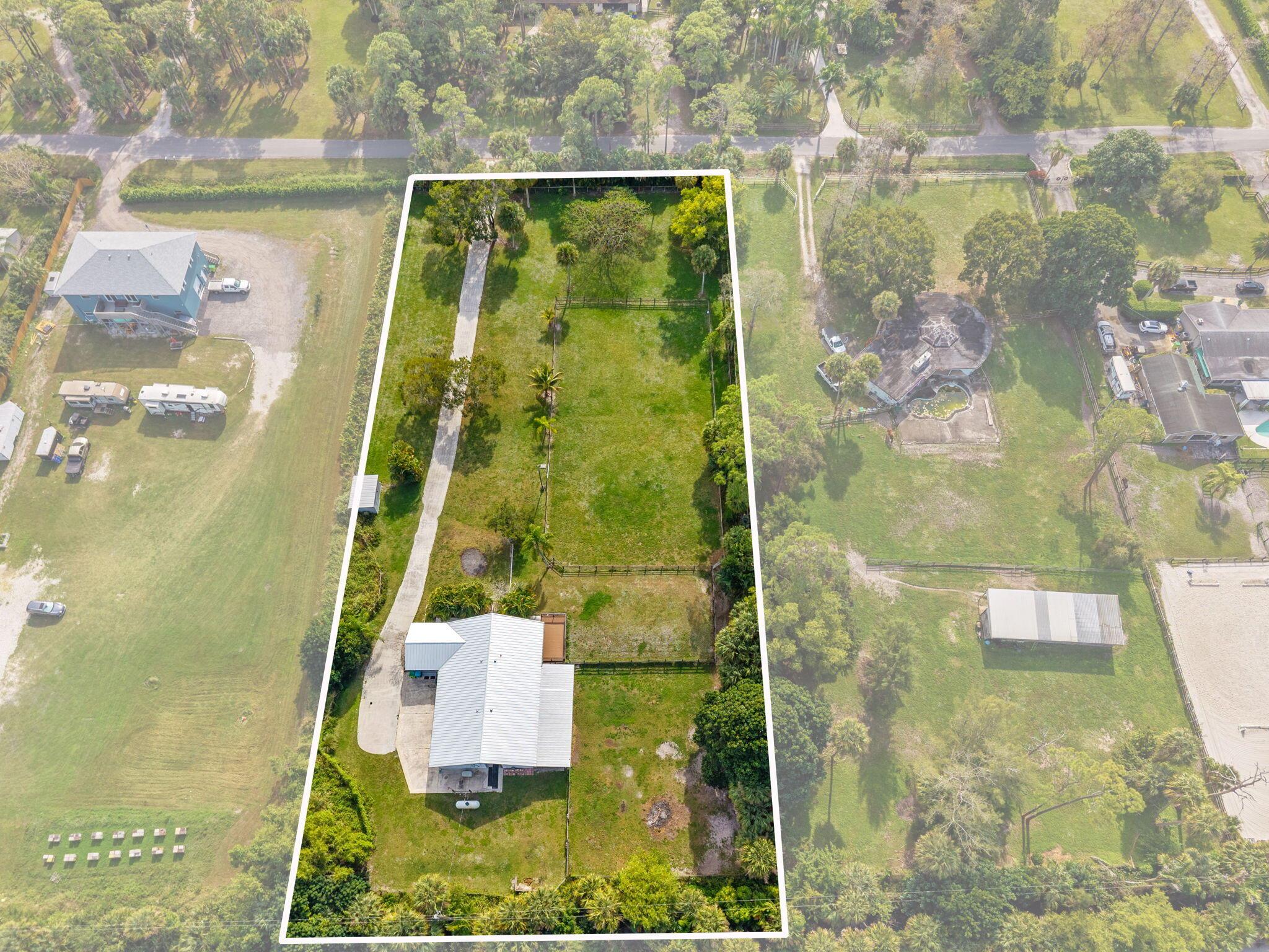 LOXAHATCHEE GROVES - Residential