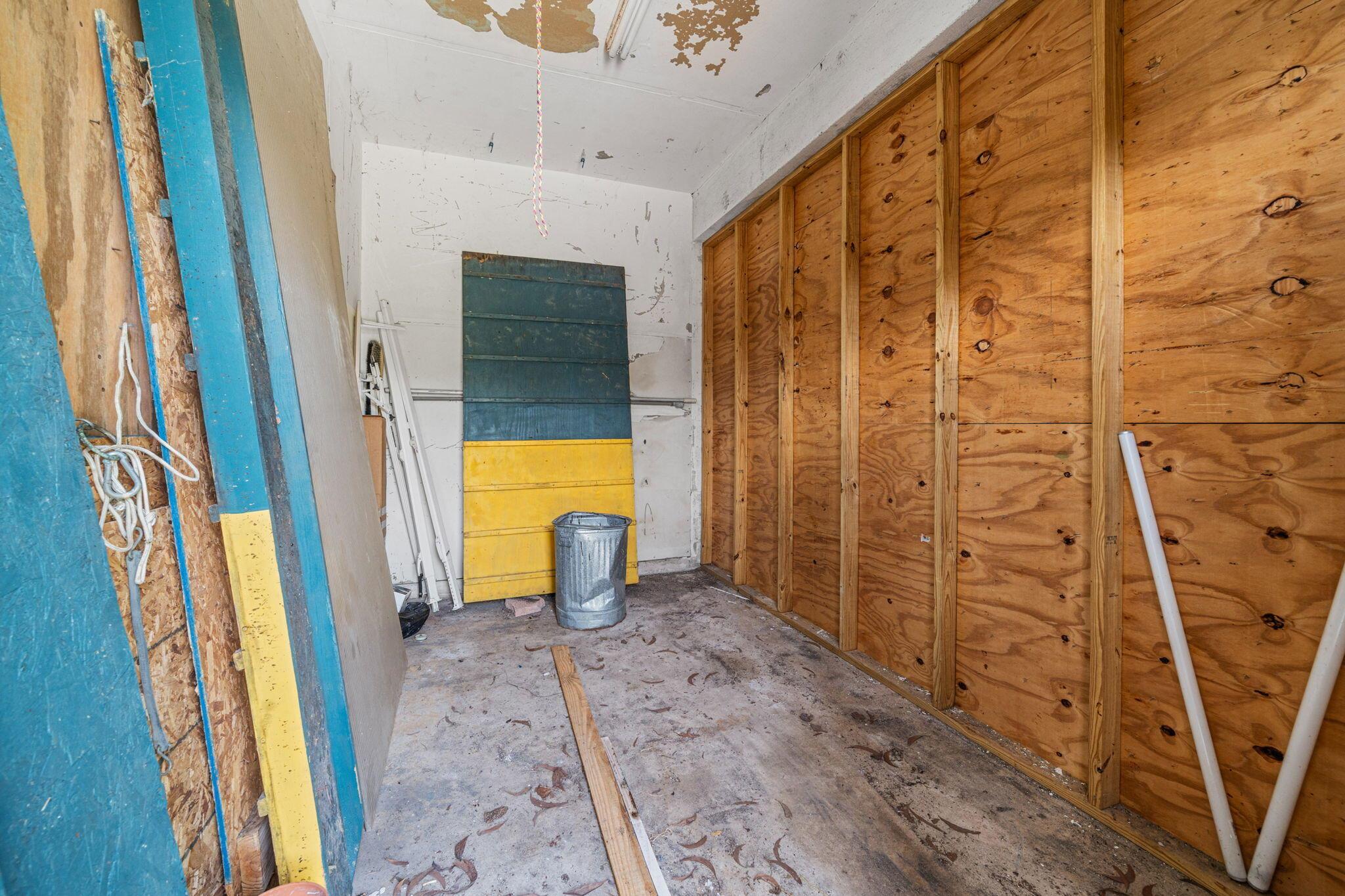 LOXAHATCHEE GROVES - Residential