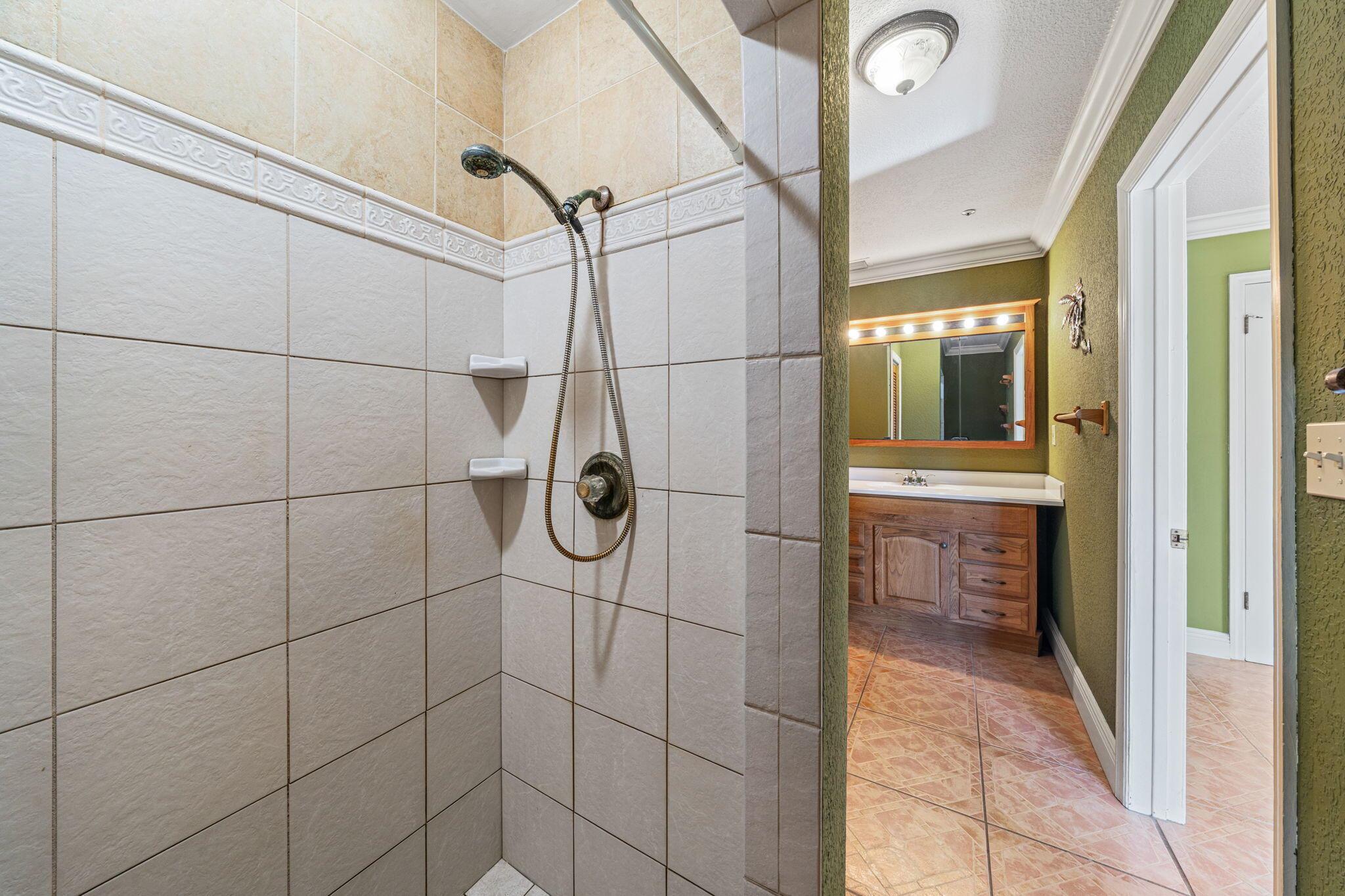 LOXAHATCHEE GROVES - Residential