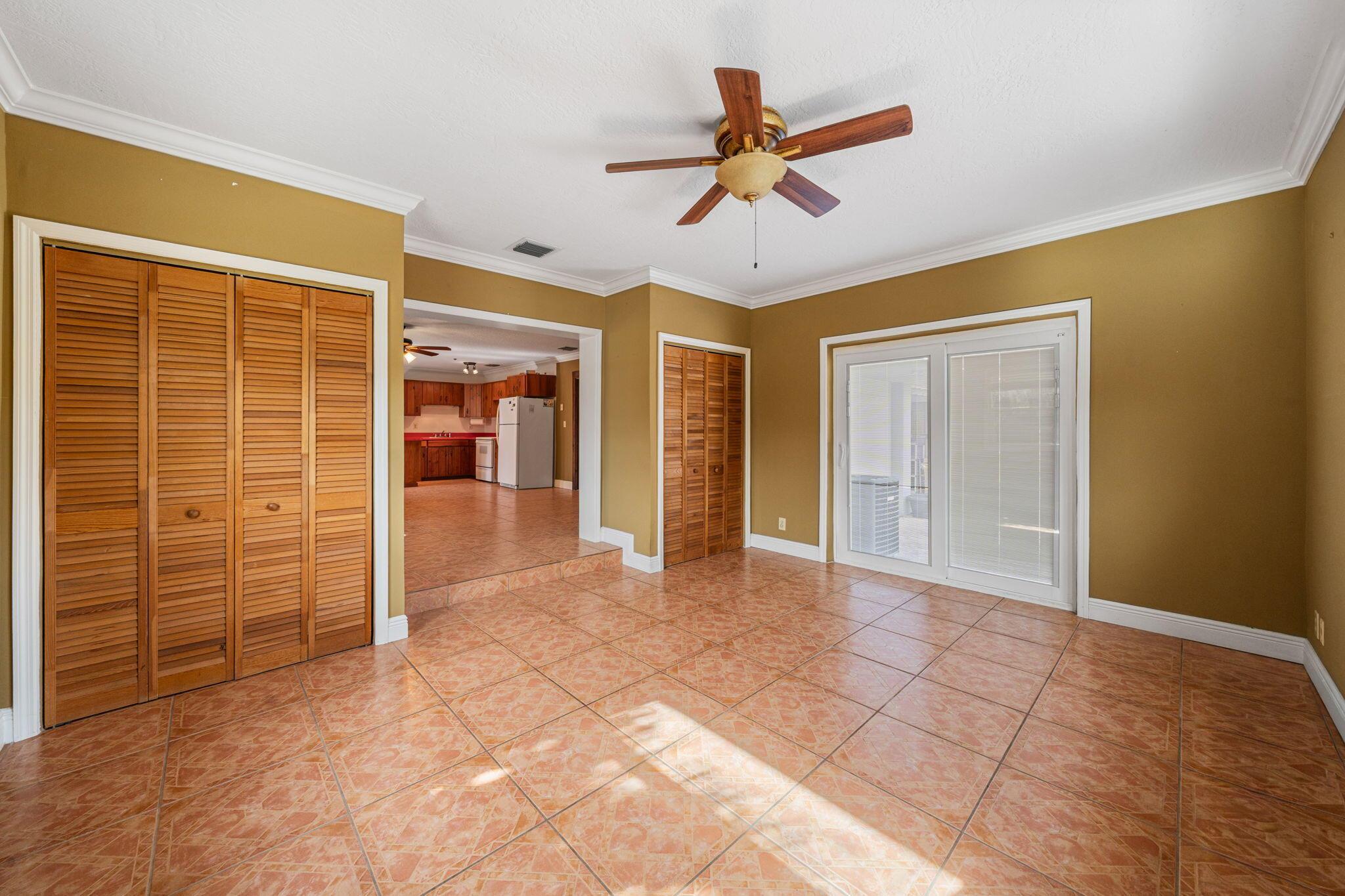 LOXAHATCHEE GROVES - Residential