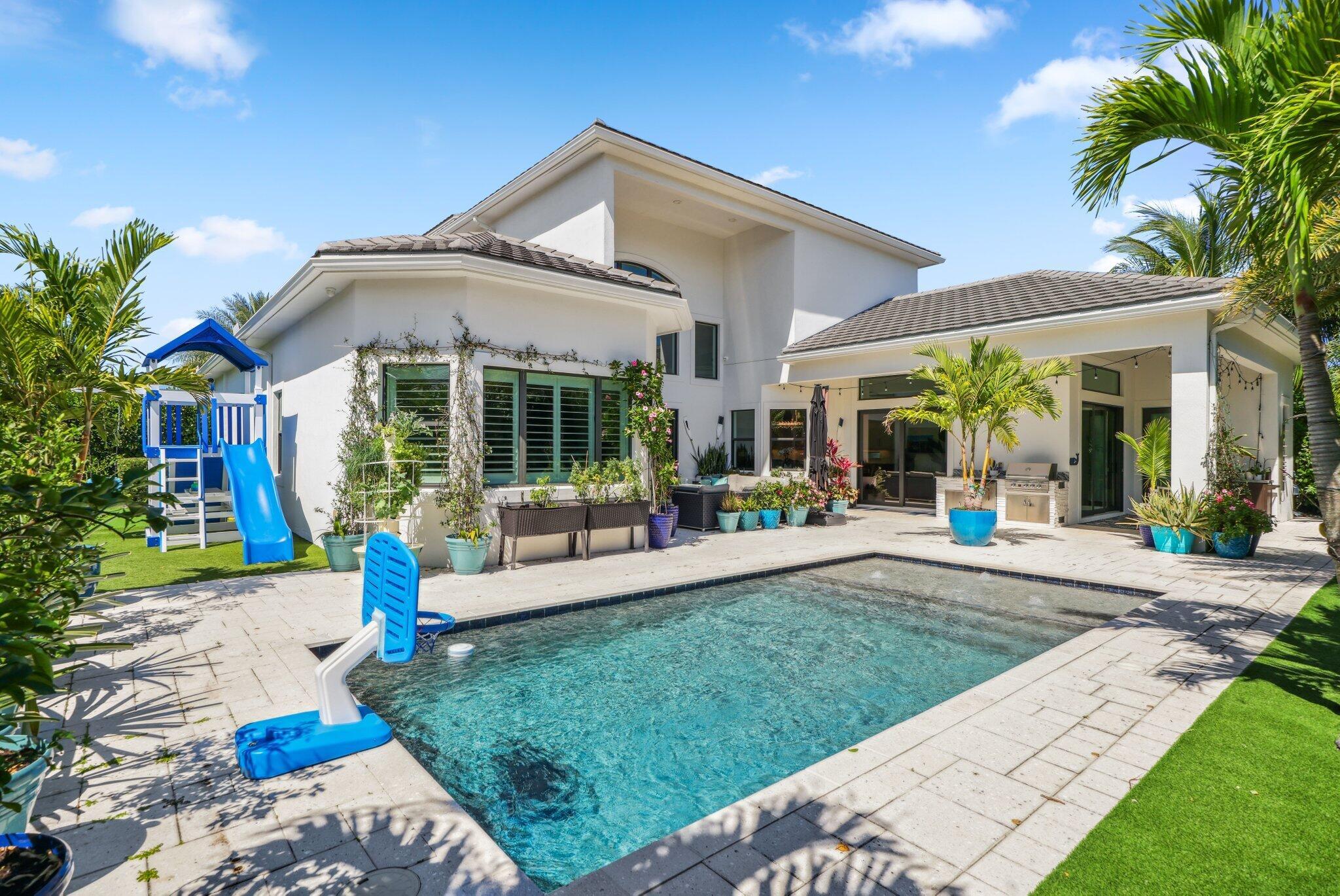 2560 NW 70th Boulevard