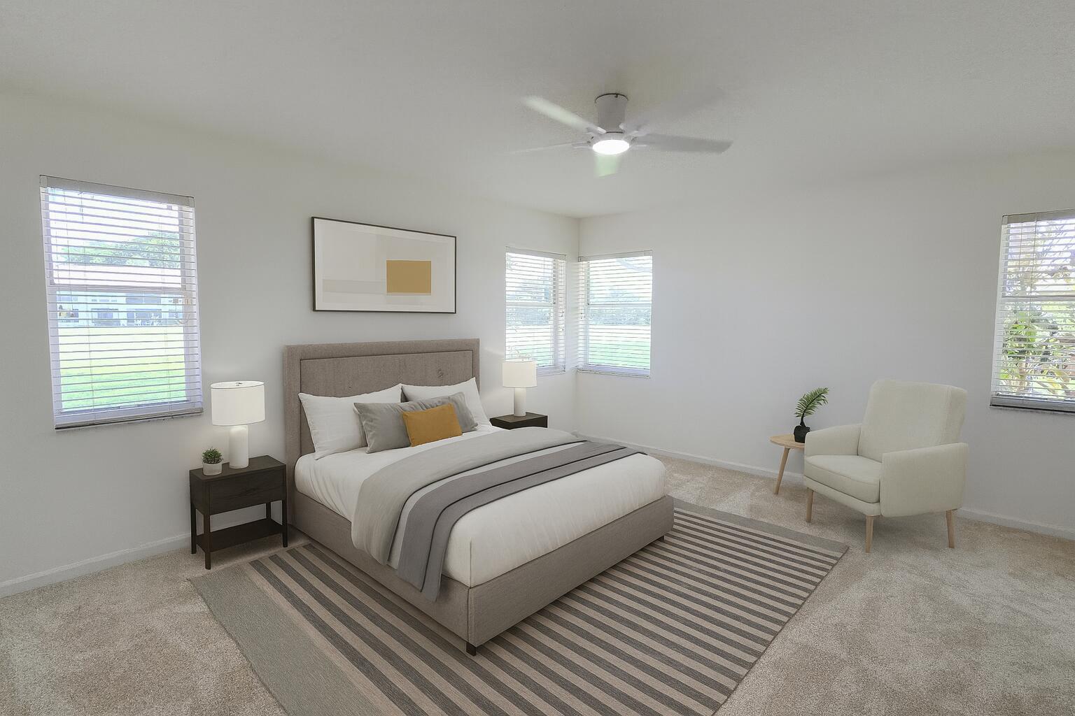 5622 Royal Lake Circle