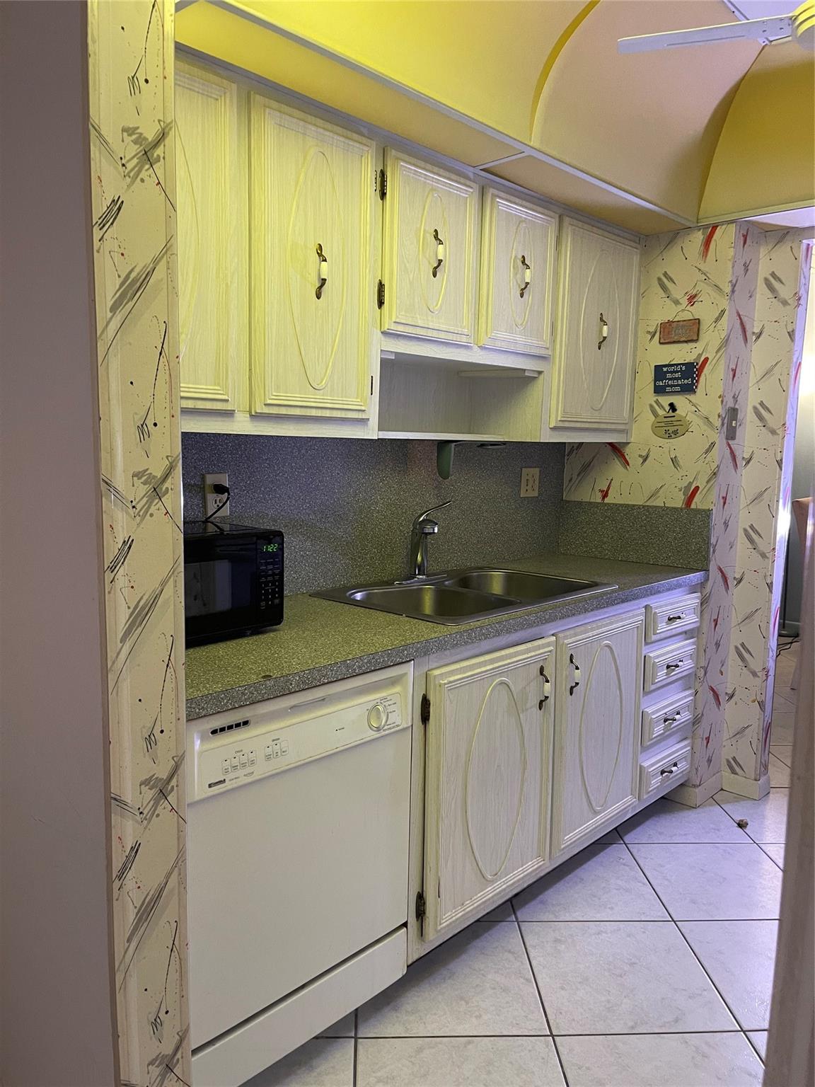250 NE 20th Street 1040