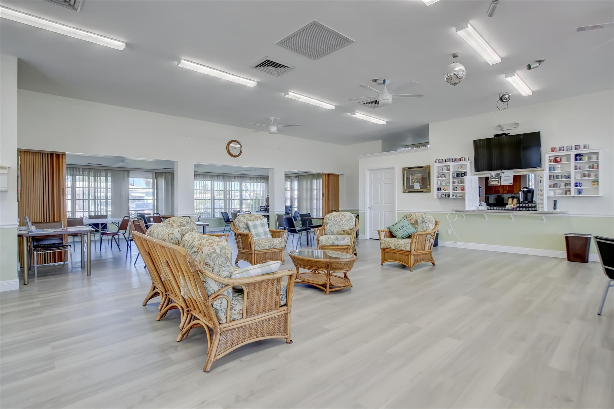 Leisureville Second Sec 6 - Residential Lease