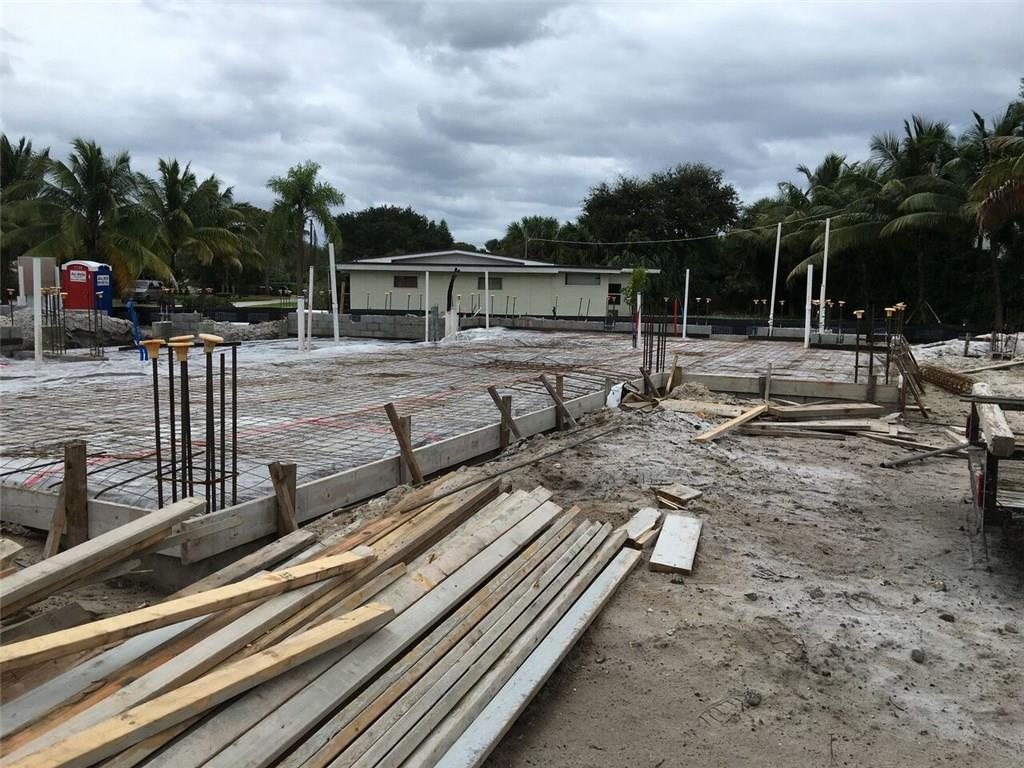 BOCA VILLAS - Residential