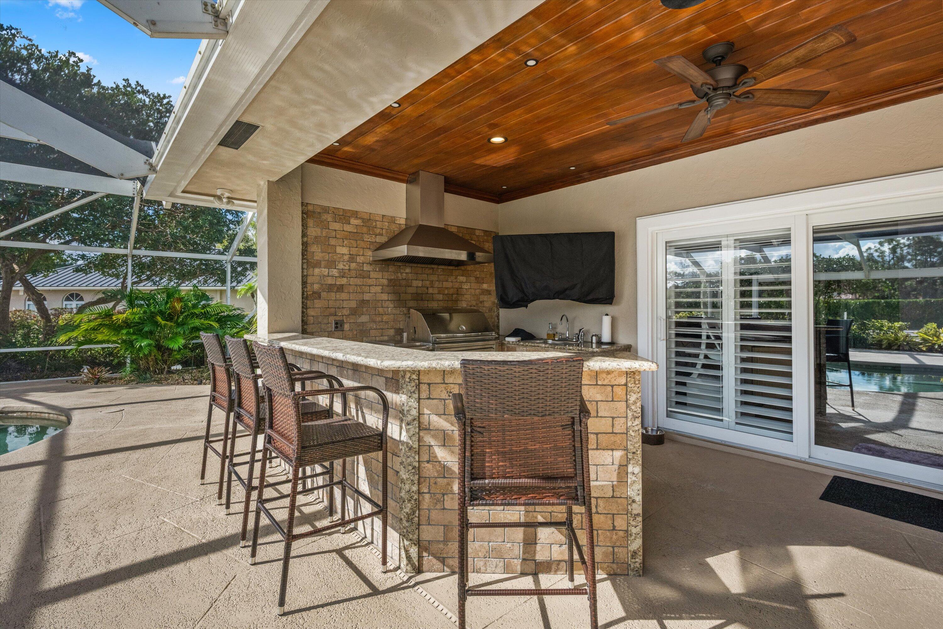 PADDOCK PARK 2 OF WELLINGTON - Residential