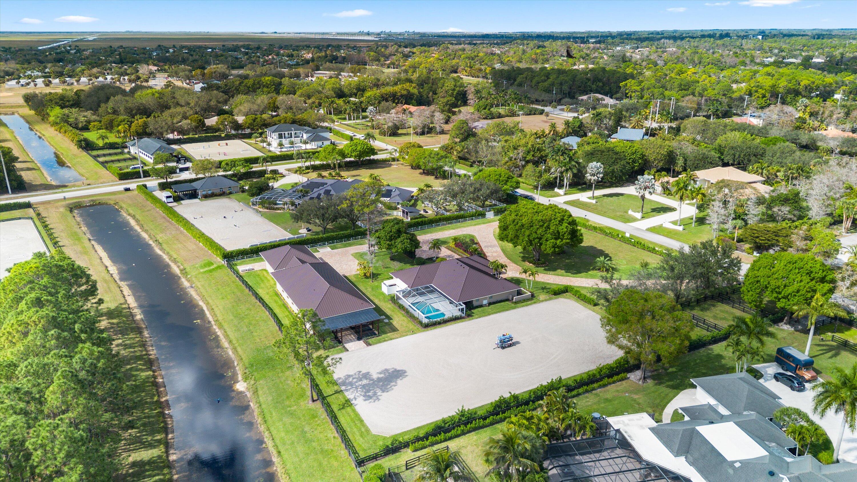 PADDOCK PARK 2 OF WELLINGTON - Residential