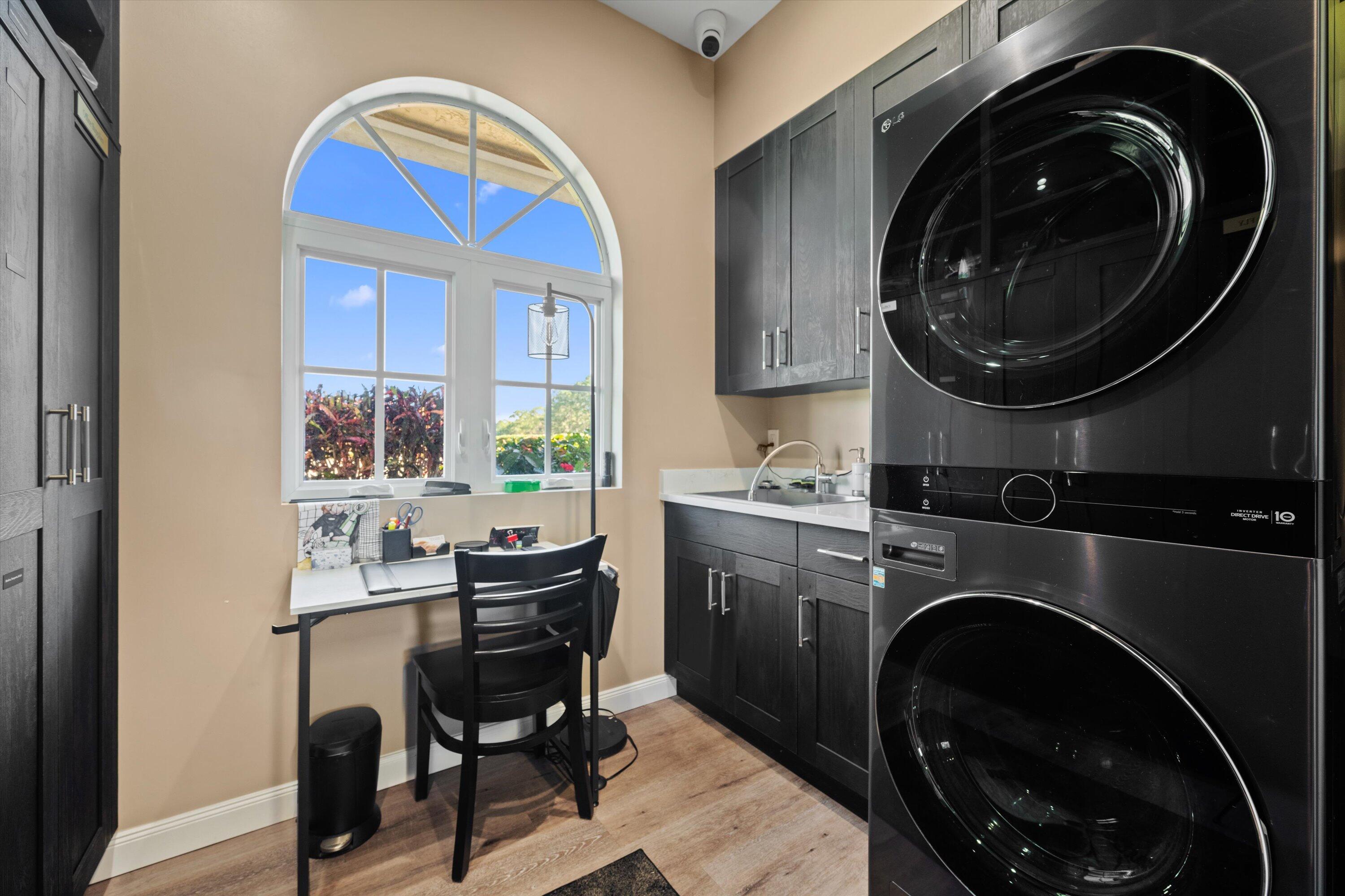 PADDOCK PARK 2 OF WELLINGTON - Residential