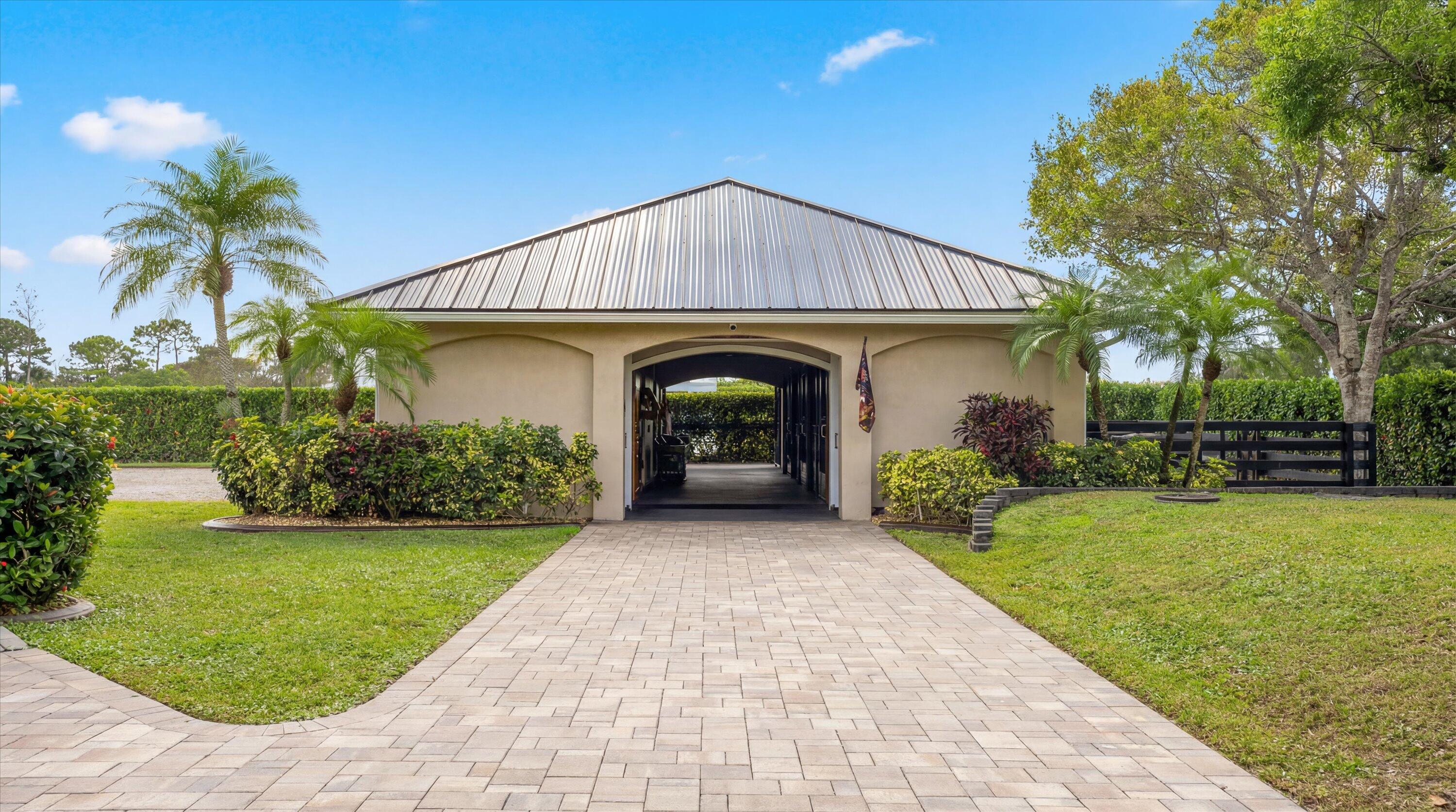 PADDOCK PARK 2 OF WELLINGTON - Residential