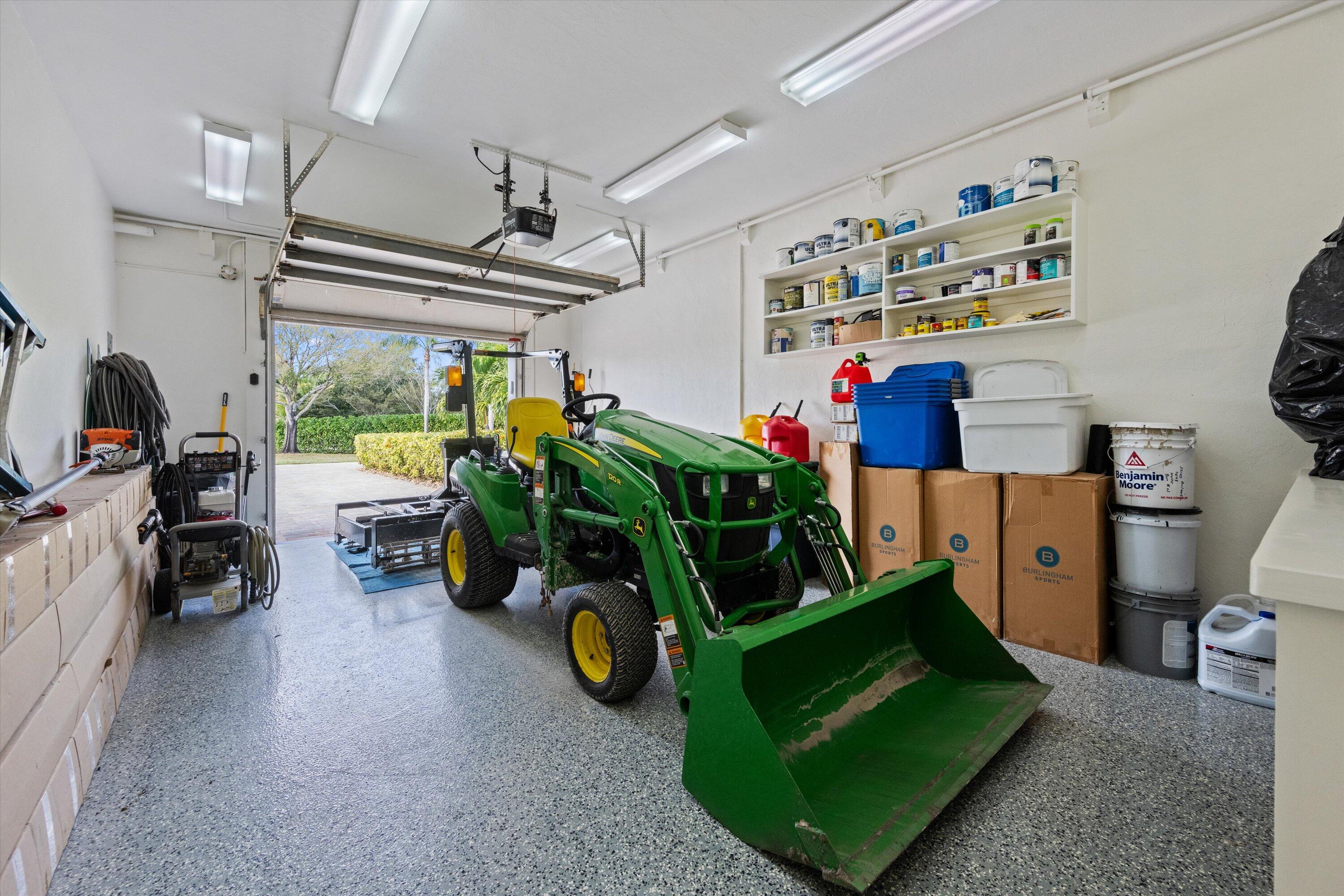 PADDOCK PARK 2 OF WELLINGTON - Residential