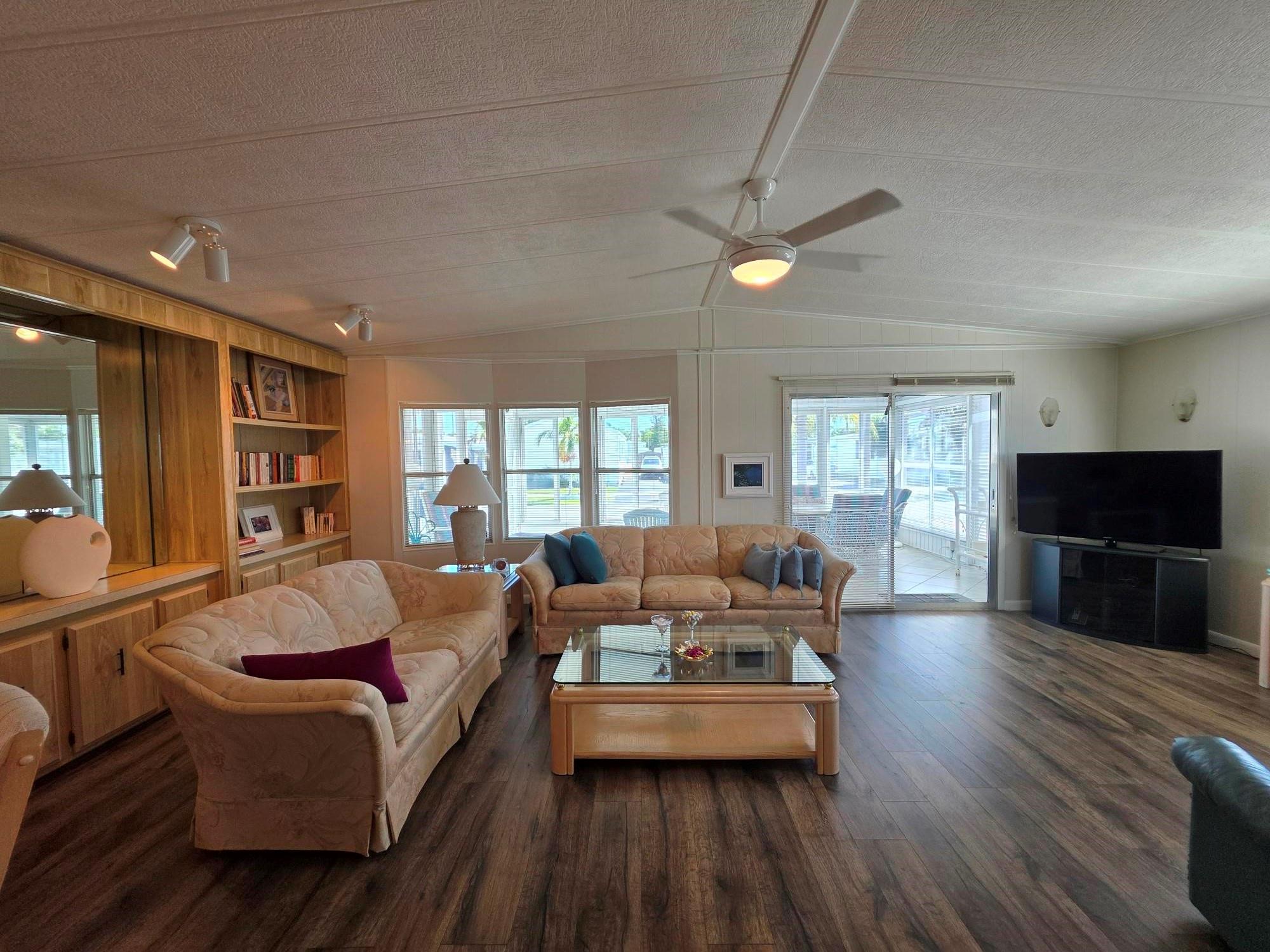 Ravenswood North 108-45 B - Residential