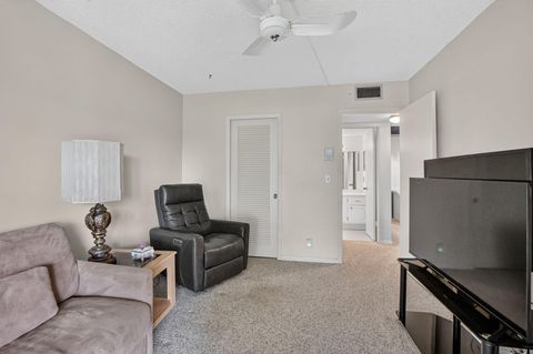 Tiny photo for 2049 Ventnor O Crescent #2049, Deerfield Beach, FL 33442 (MLS # B26048186)
