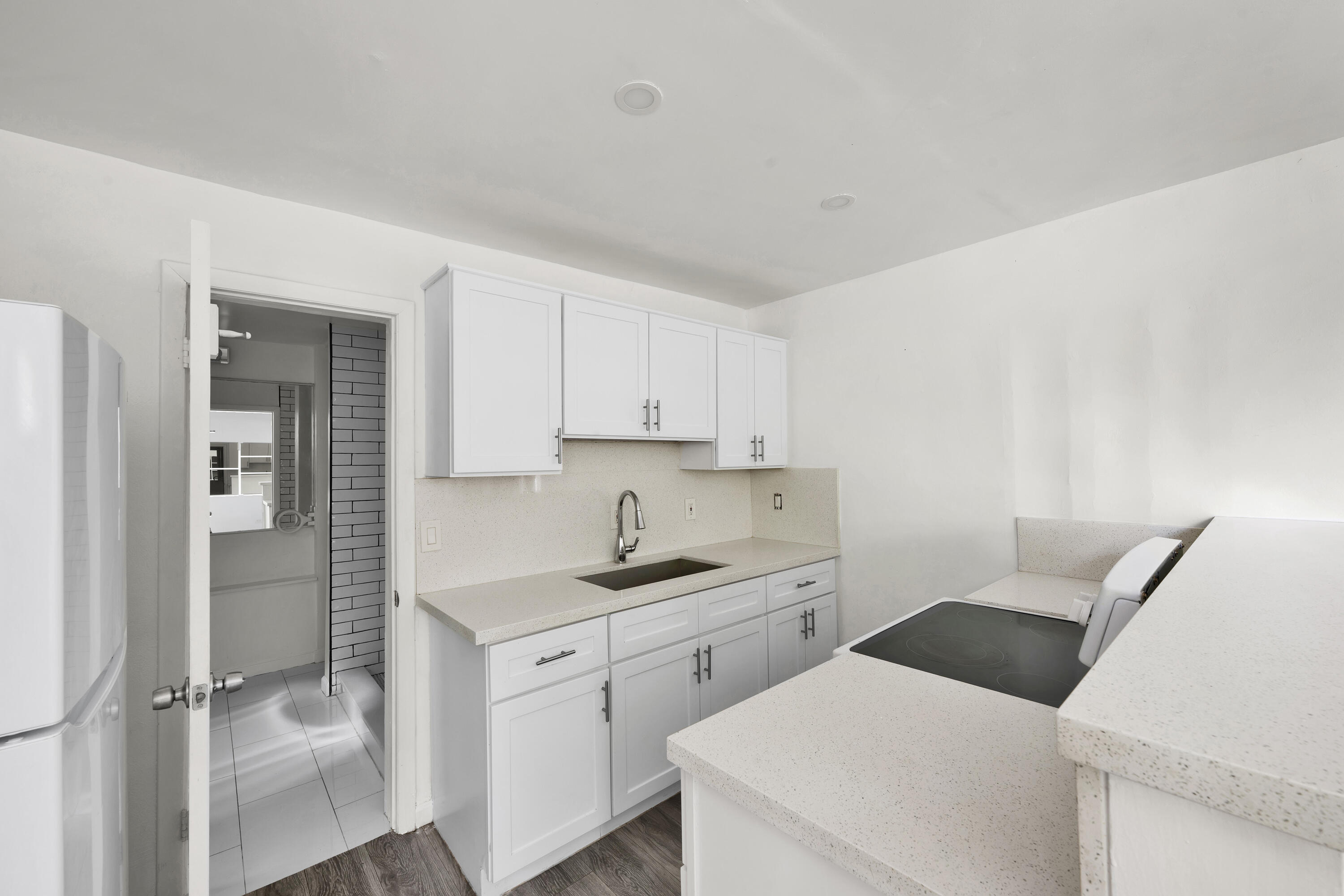 132 E Central Boulevard #2