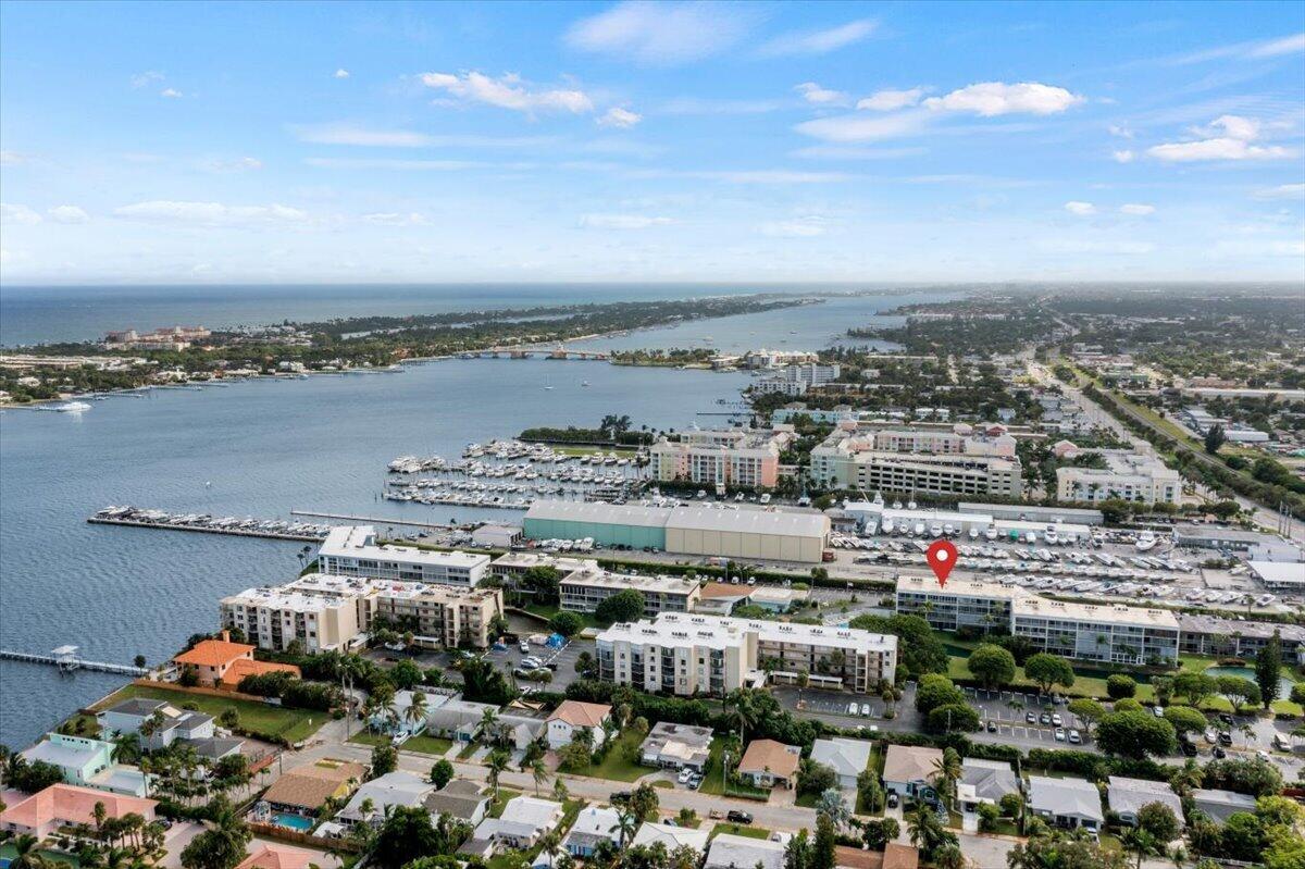 WATERWAY CLUB - Residential Lease