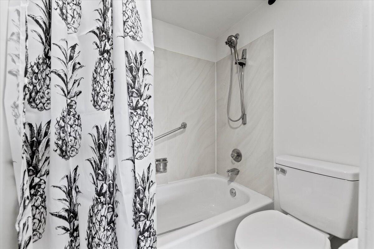 WATERWAY CLUB - Residential Lease