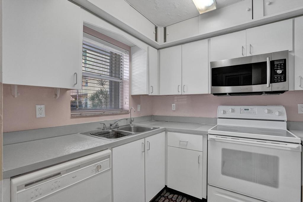 Intracoastal Riviera - Residential