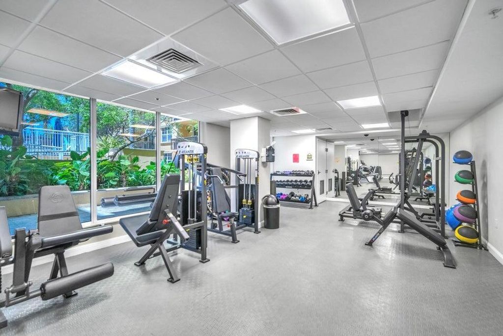 Photo of 1015 Spanish River Road, Boca Raton, FL 33432 (MLS # R11118818)