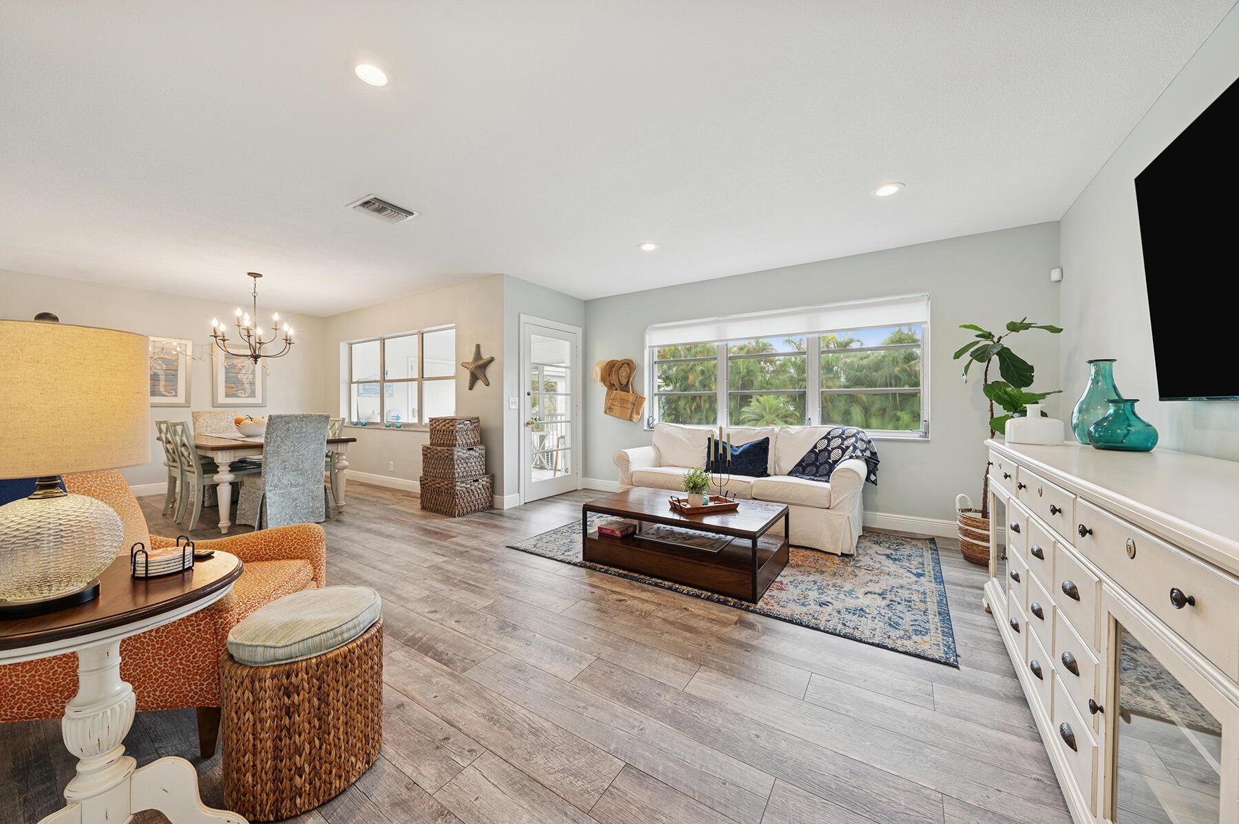 IMPERIAL MANOR CONDO - Residential