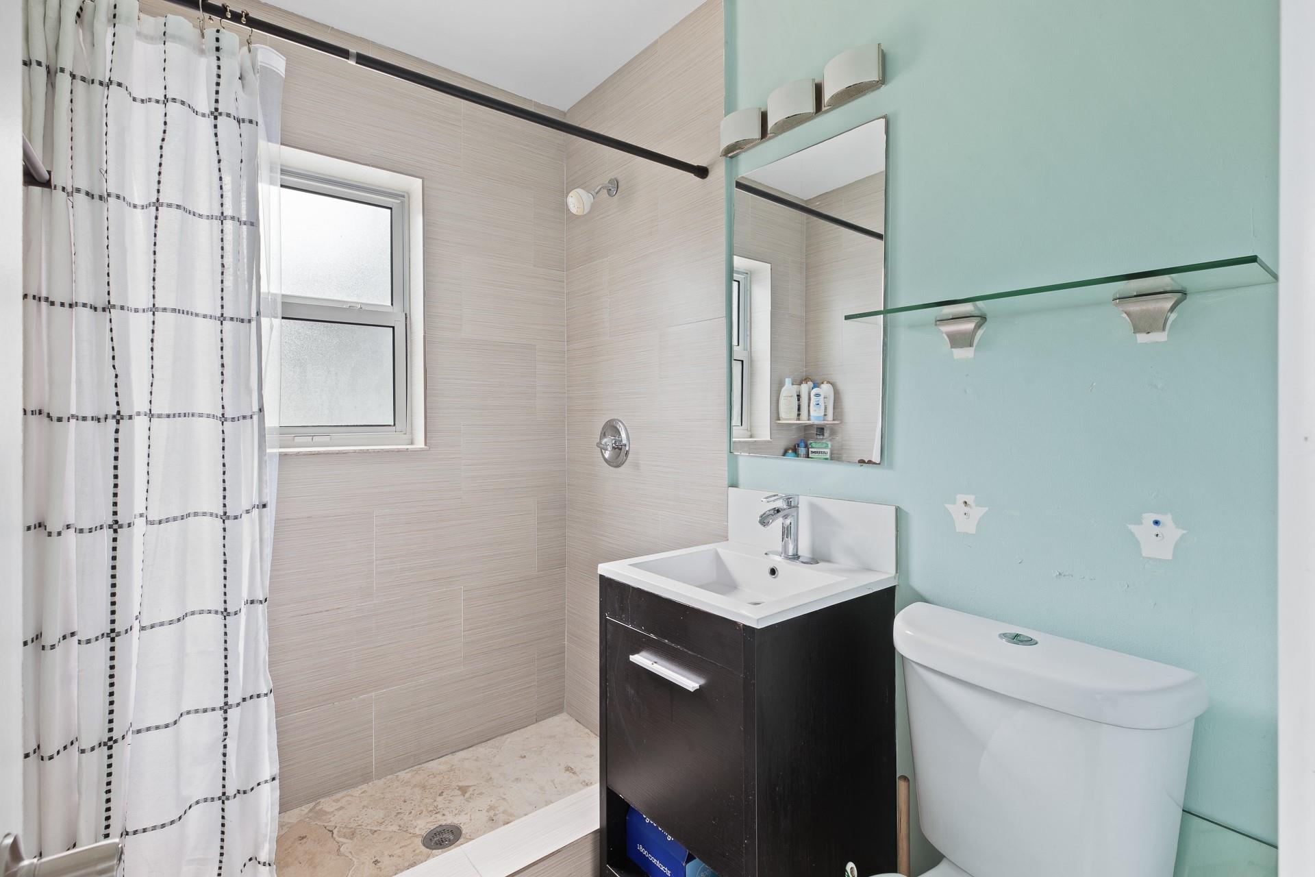 CROISSANT PARK SOUTH RIVE - Residential