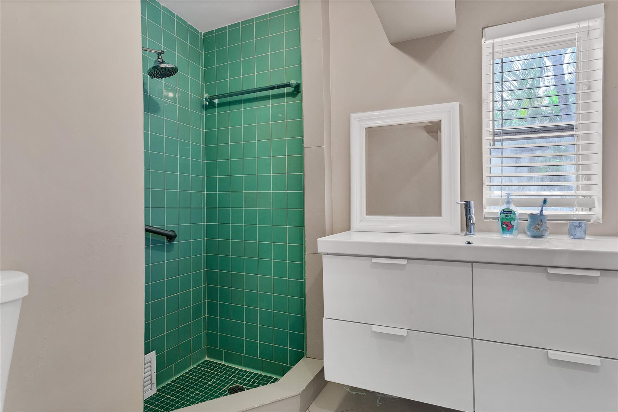 CROISSANT PARK SOUTH RIVE - Residential