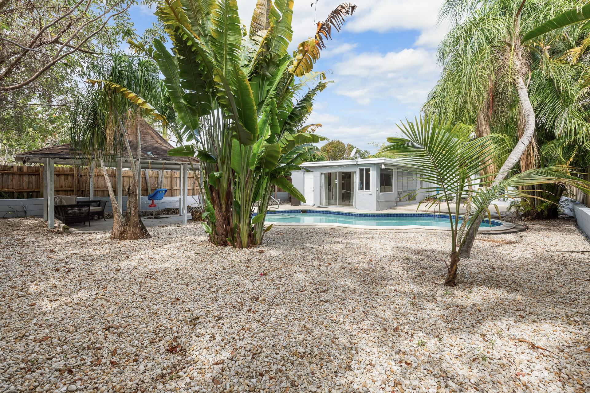 CROISSANT PARK SOUTH RIVE - Residential