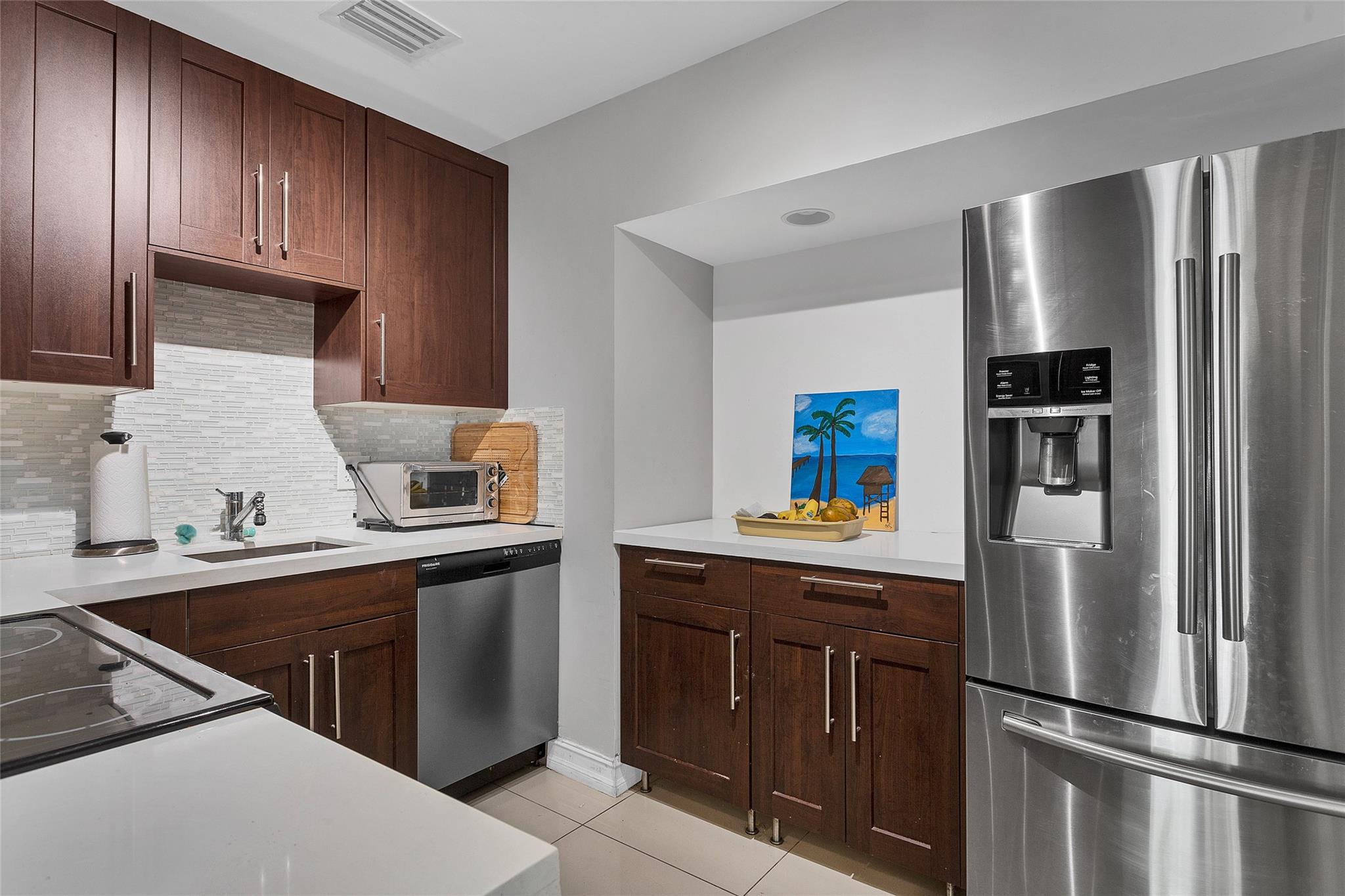 CROISSANT PARK SOUTH RIVE - Residential