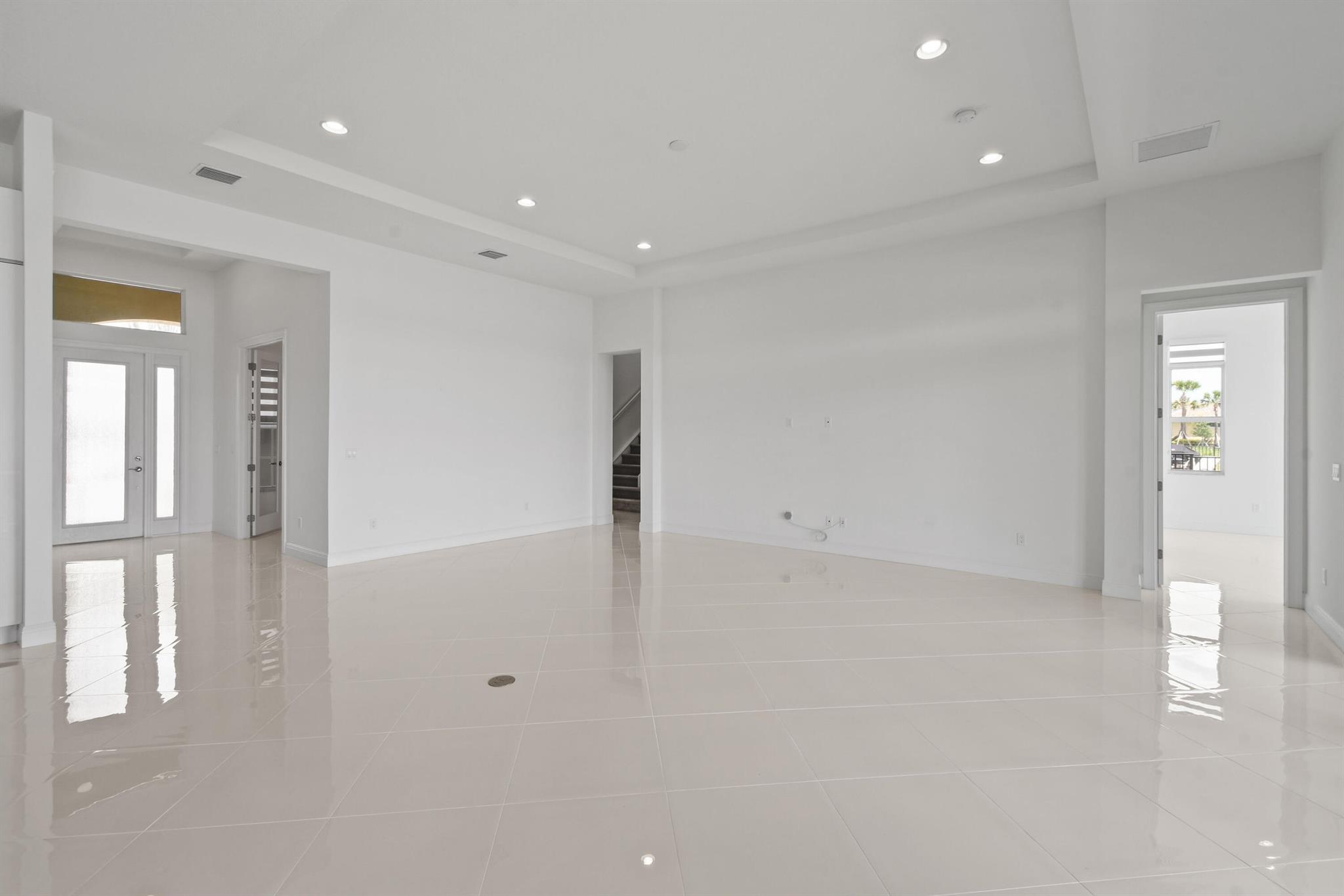 VERANO SOUTH PUD 1 - POD - Residential Lease
