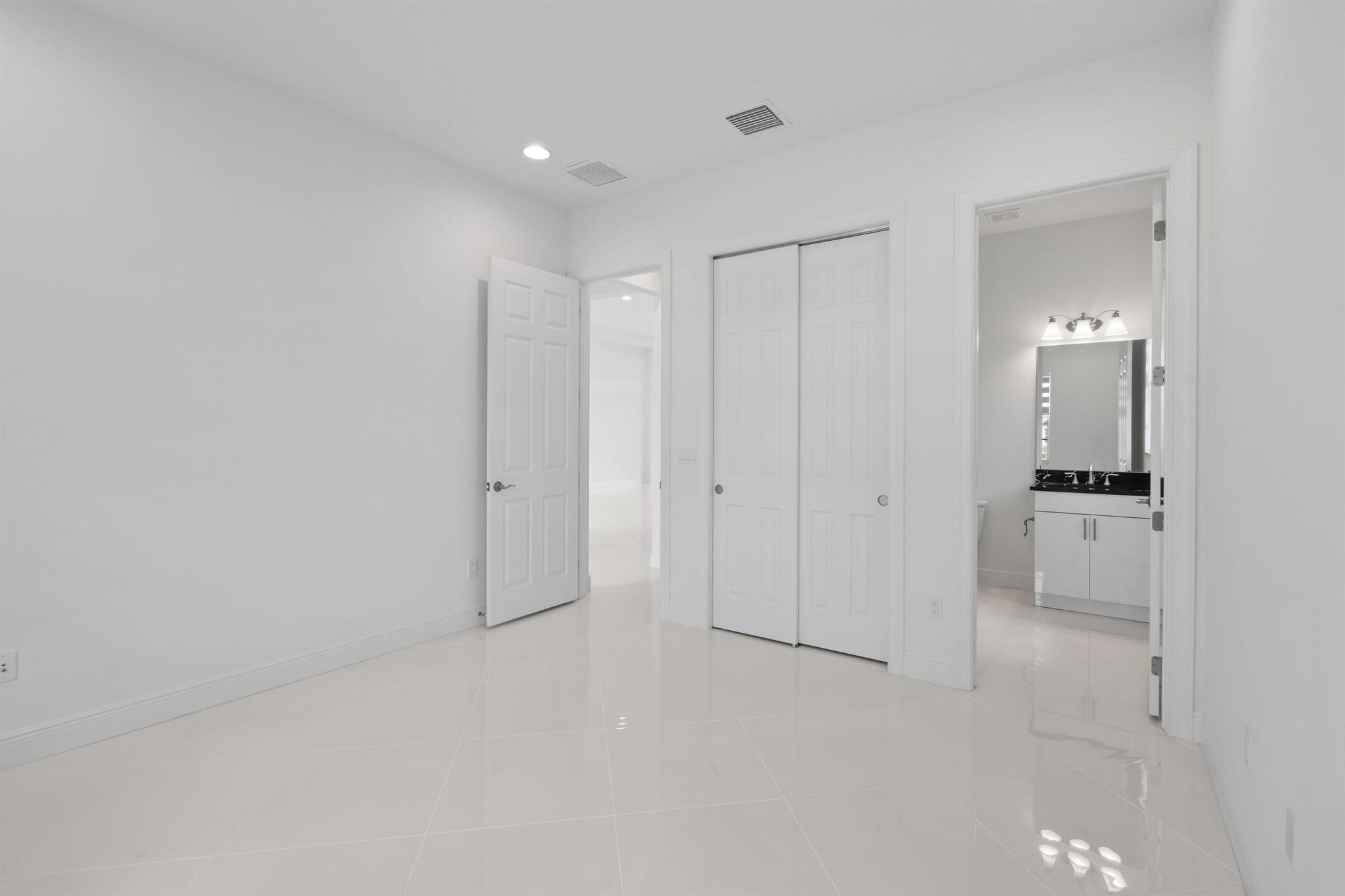 VERANO SOUTH PUD 1 - POD - Residential Lease