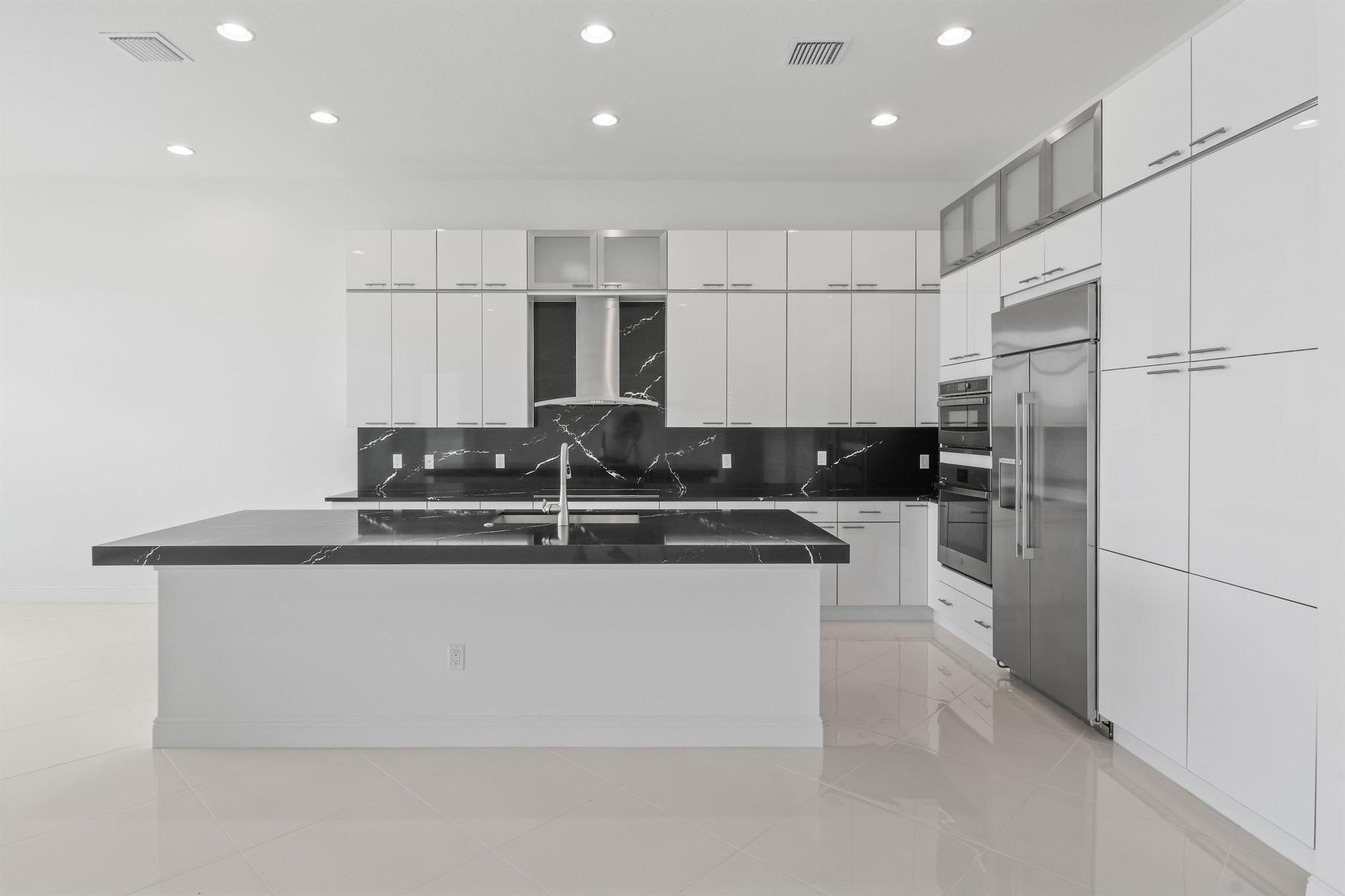 VERANO SOUTH PUD 1 - POD - Residential Lease