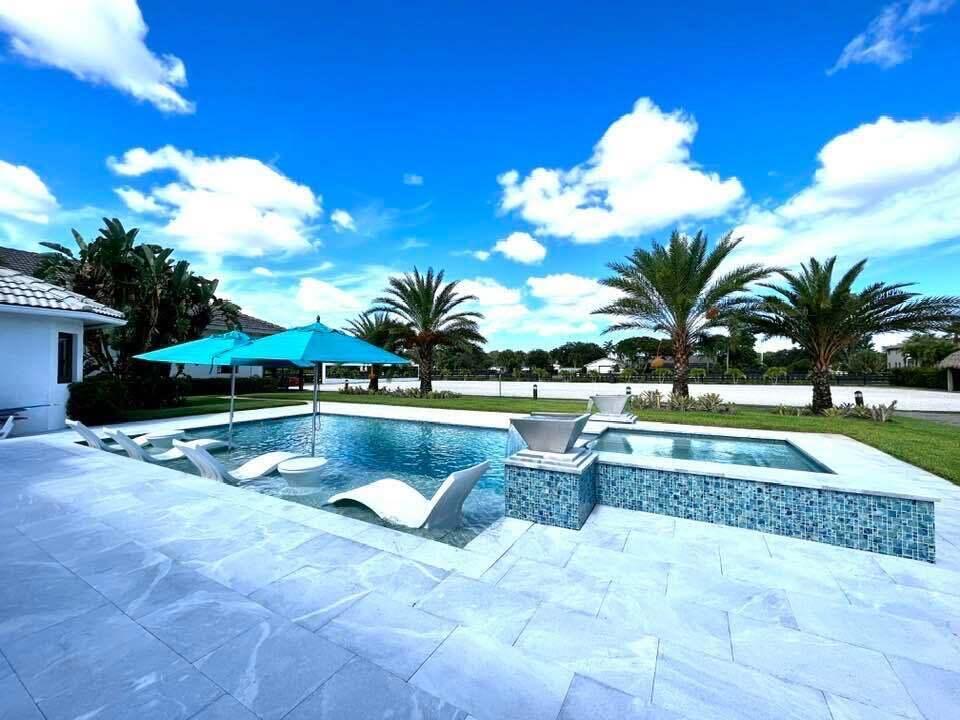 PADDOCK PARK 2 OF WELLING - Residential