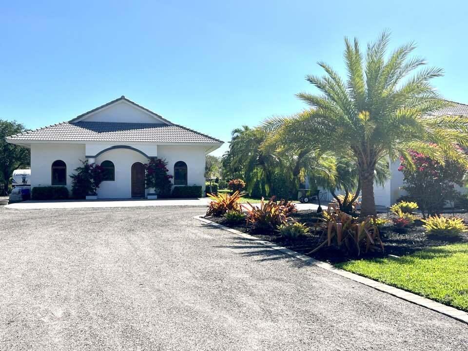 PADDOCK PARK 2 OF WELLING - Residential