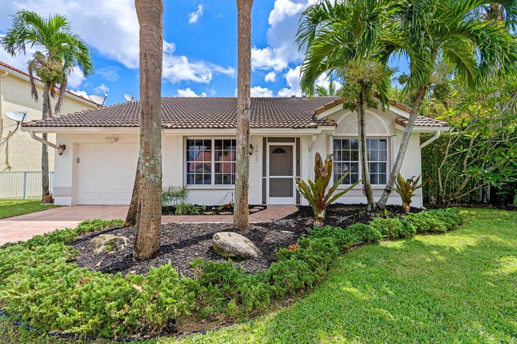 Photo of 7408 Heathley Dr, Lake Worth, FL 33467 (MLS # R10919682)