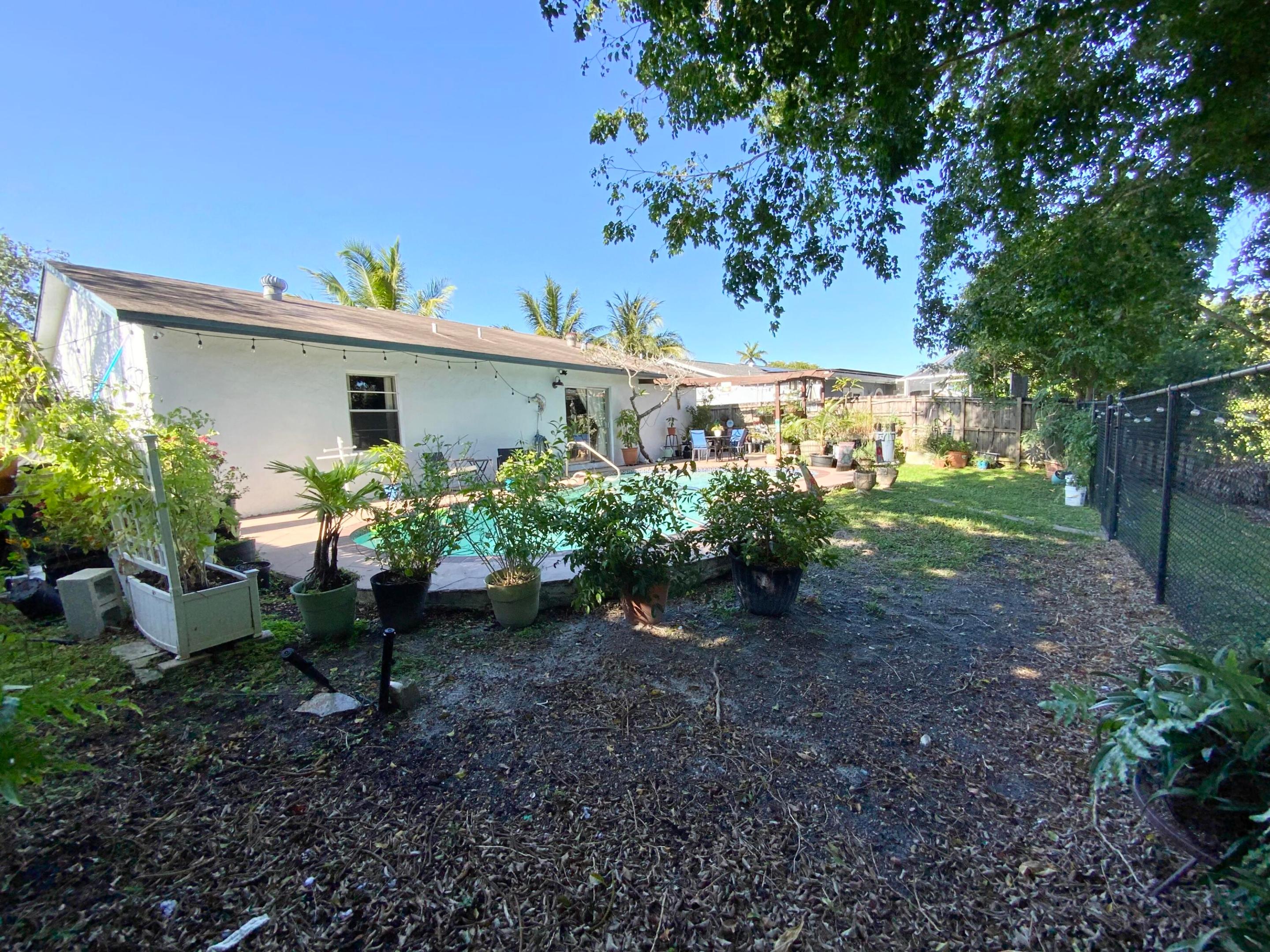 NORTH LAUDERDALE VILLAGE SEC 2 - Residential