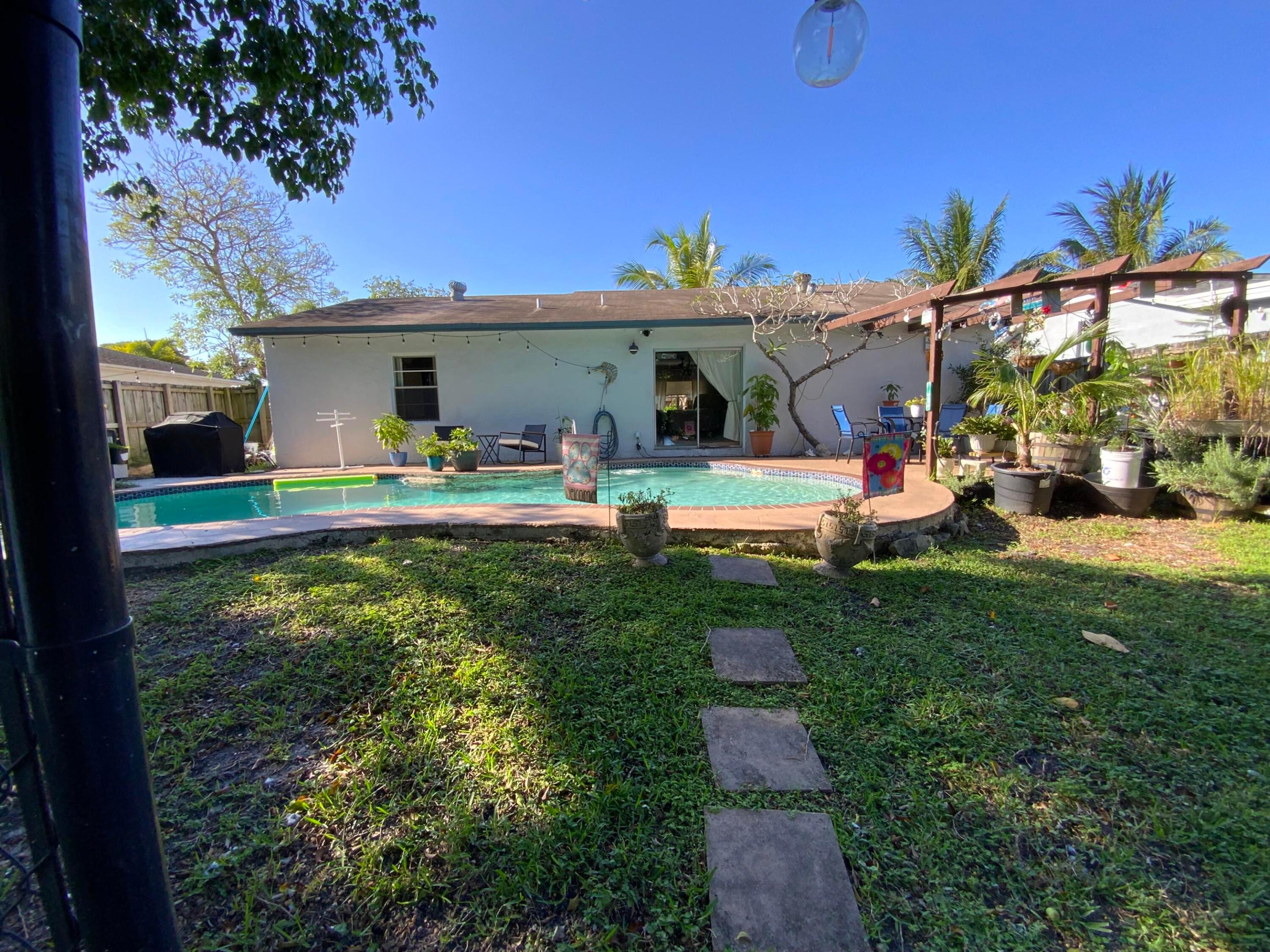 NORTH LAUDERDALE VILLAGE SEC 2 - Residential