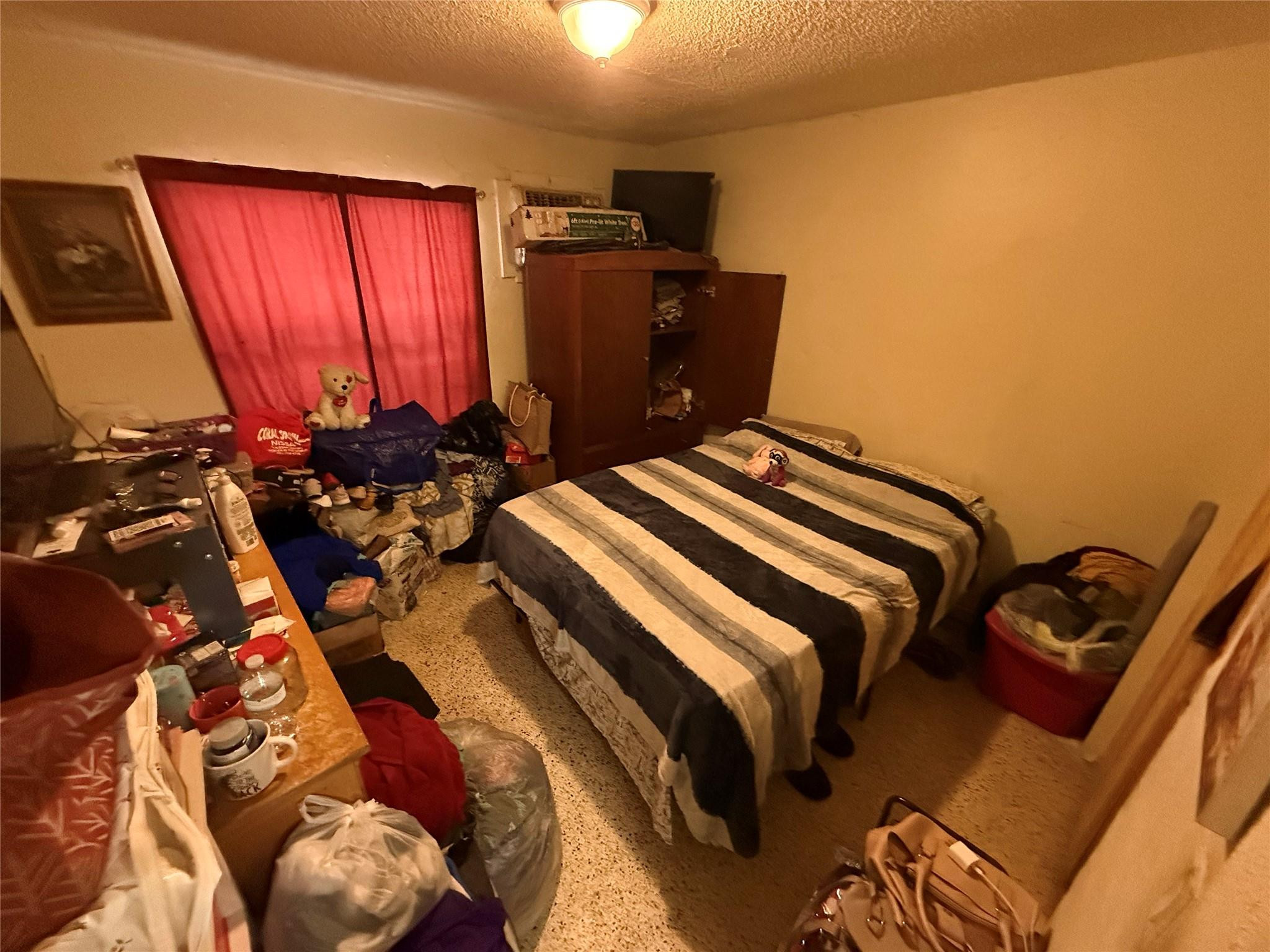 Lincoln Park - Residential Income